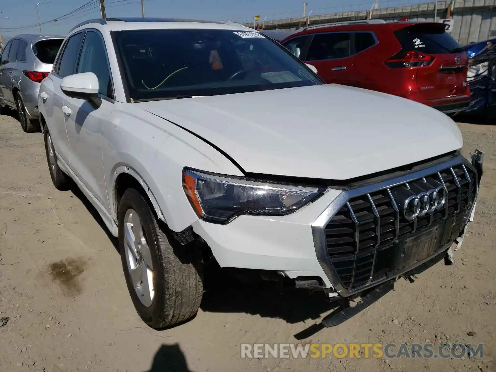 1 Photograph of a damaged car WA1AECF31L1024809 AUDI Q3 2020