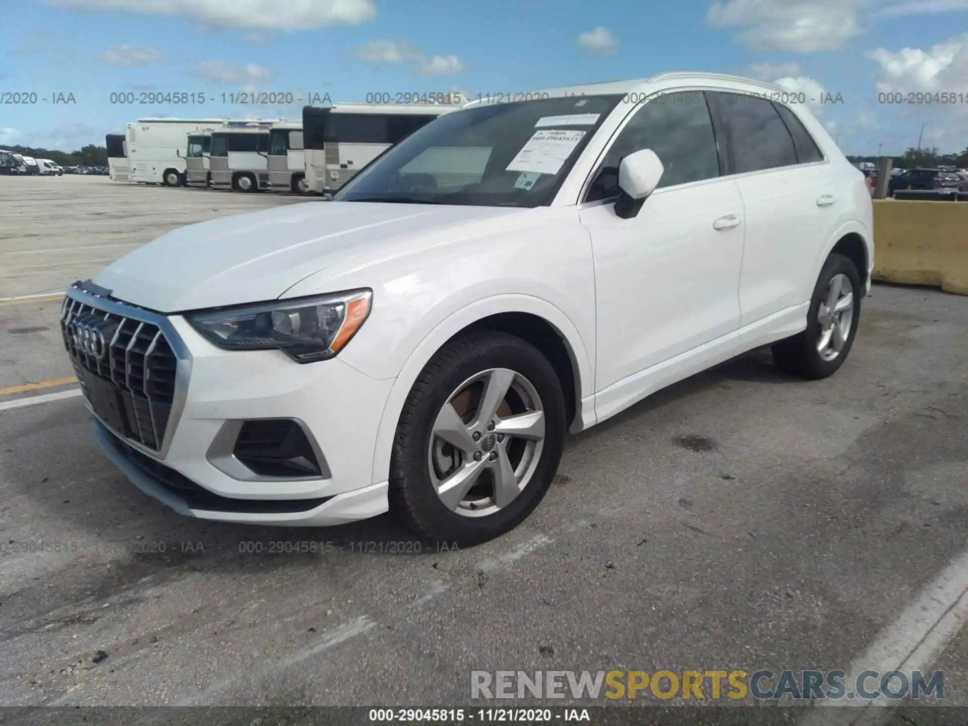 2 Photograph of a damaged car WA1AECF31L1031131 AUDI Q3 2020