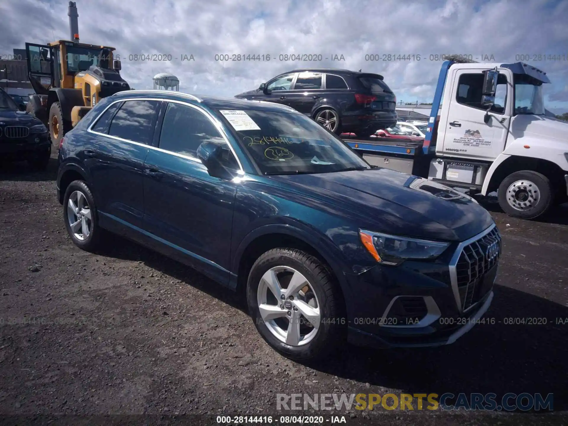 1 Photograph of a damaged car WA1AECF31L1041321 AUDI Q3 2020