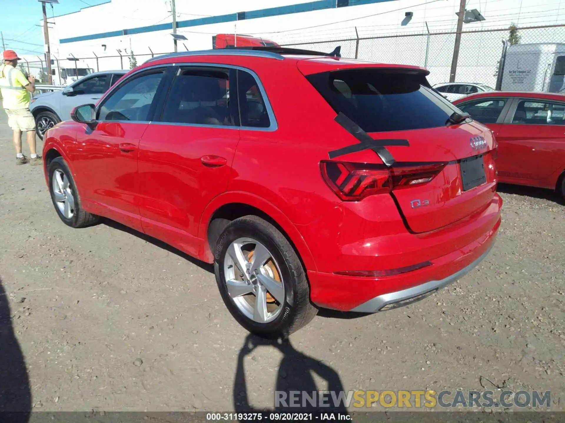 3 Photograph of a damaged car WA1AECF31L1047104 AUDI Q3 2020