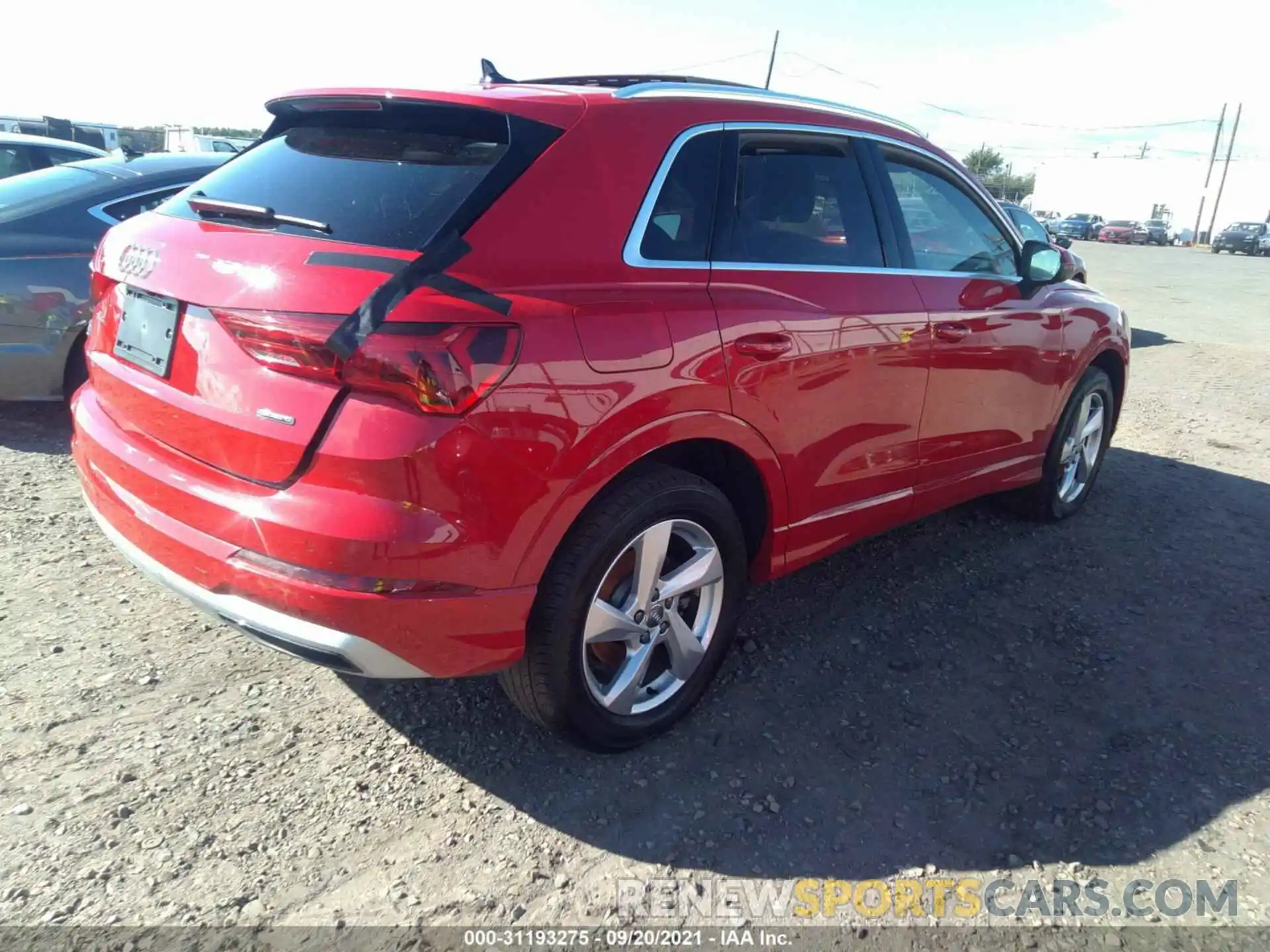 4 Photograph of a damaged car WA1AECF31L1047104 AUDI Q3 2020