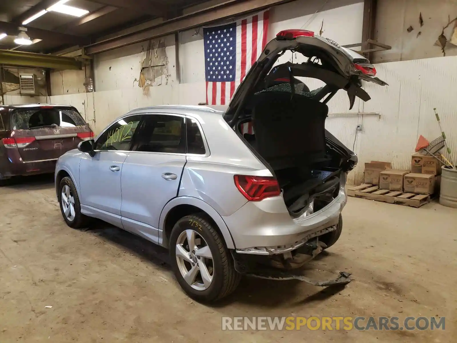 3 Photograph of a damaged car WA1AECF31L1057972 AUDI Q3 2020