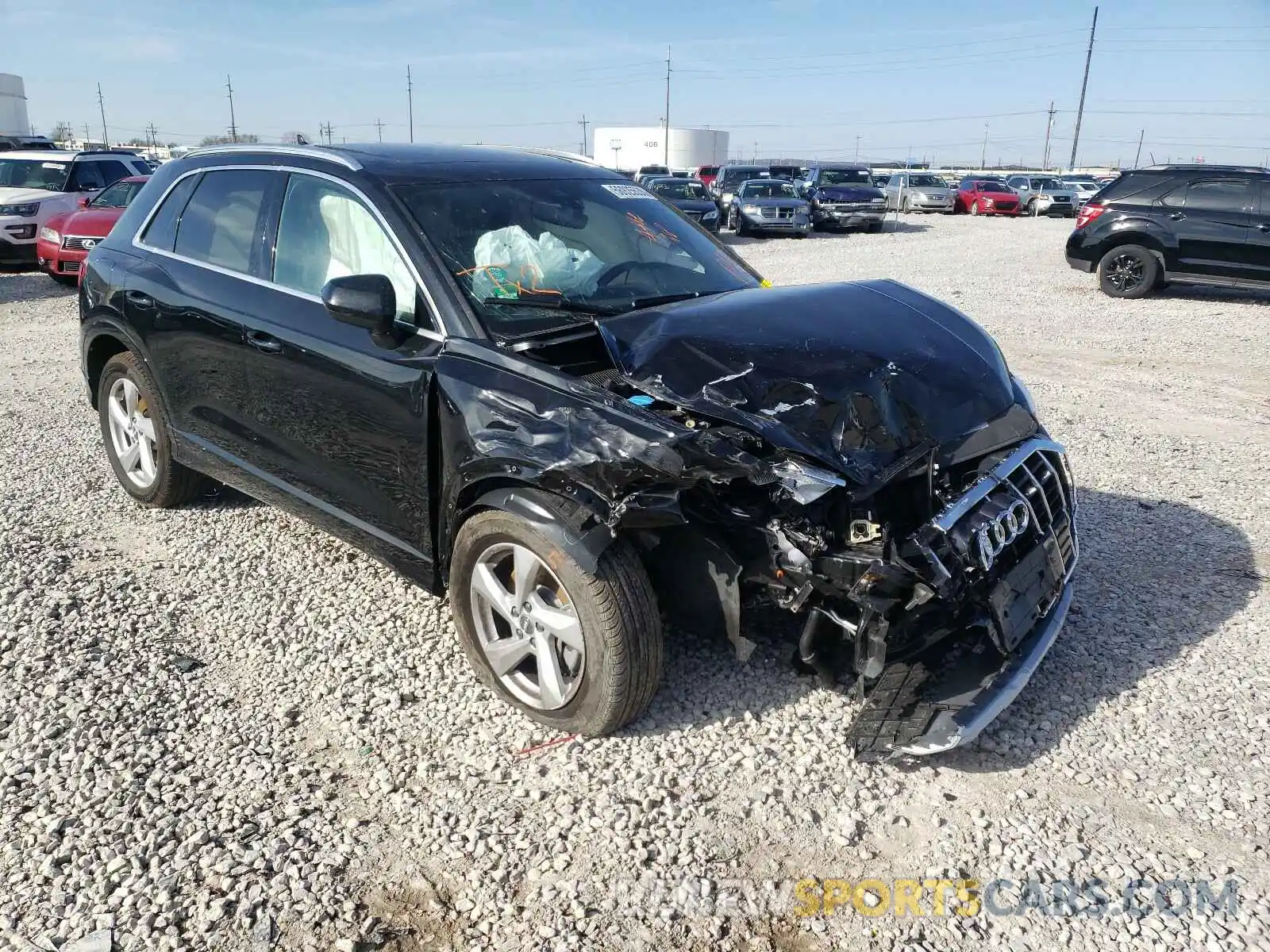 1 Photograph of a damaged car WA1AECF31L1111898 AUDI Q3 2020