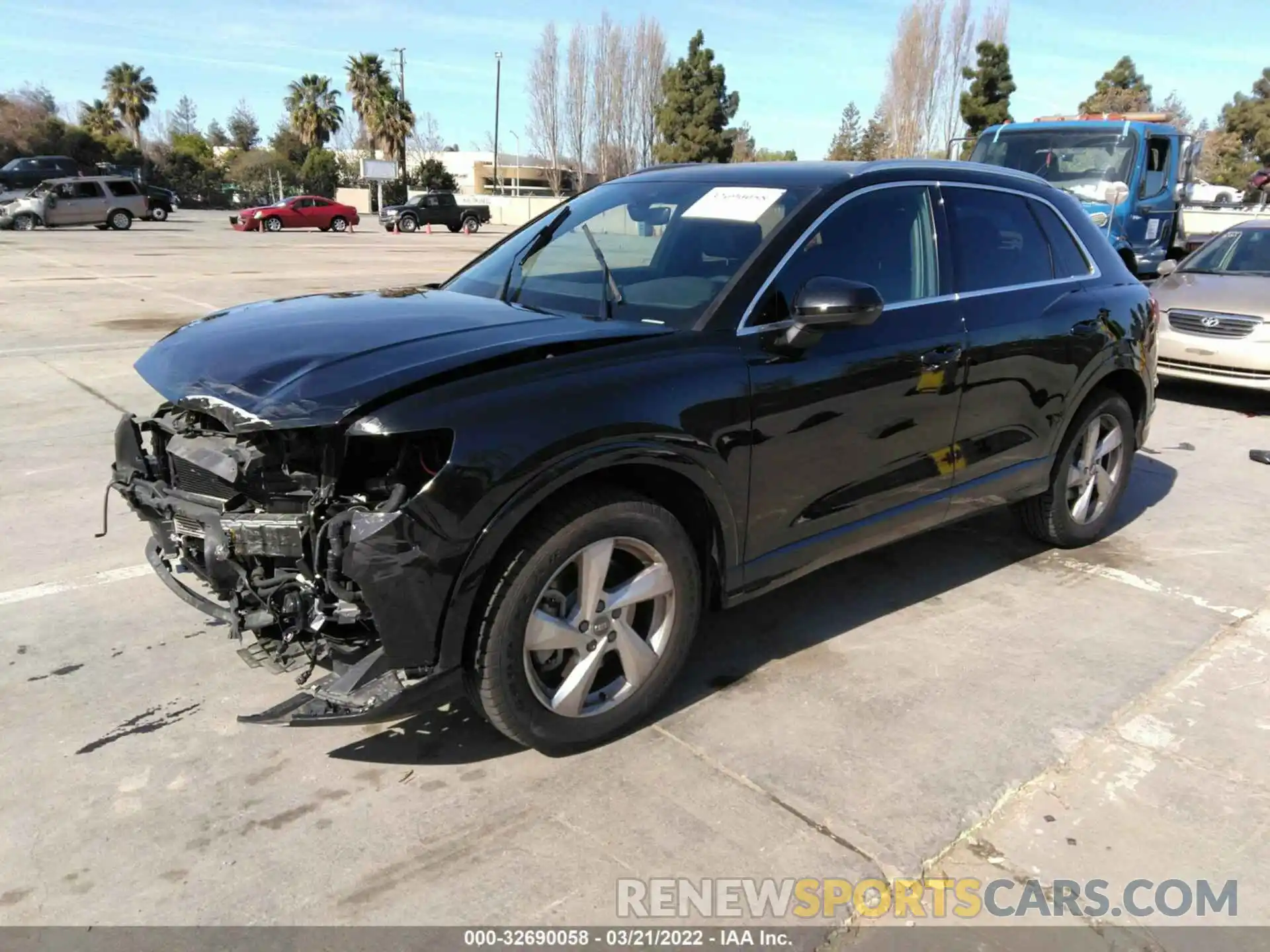 2 Фотография поврежденного автомобиля WA1AECF32L1020980 AUDI Q3 2020