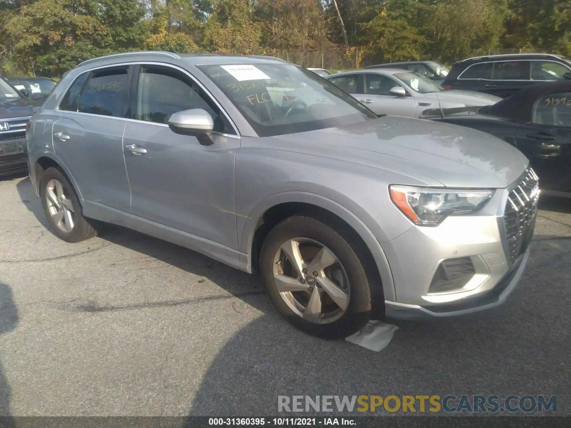 1 Photograph of a damaged car WA1AECF32L1023202 AUDI Q3 2020