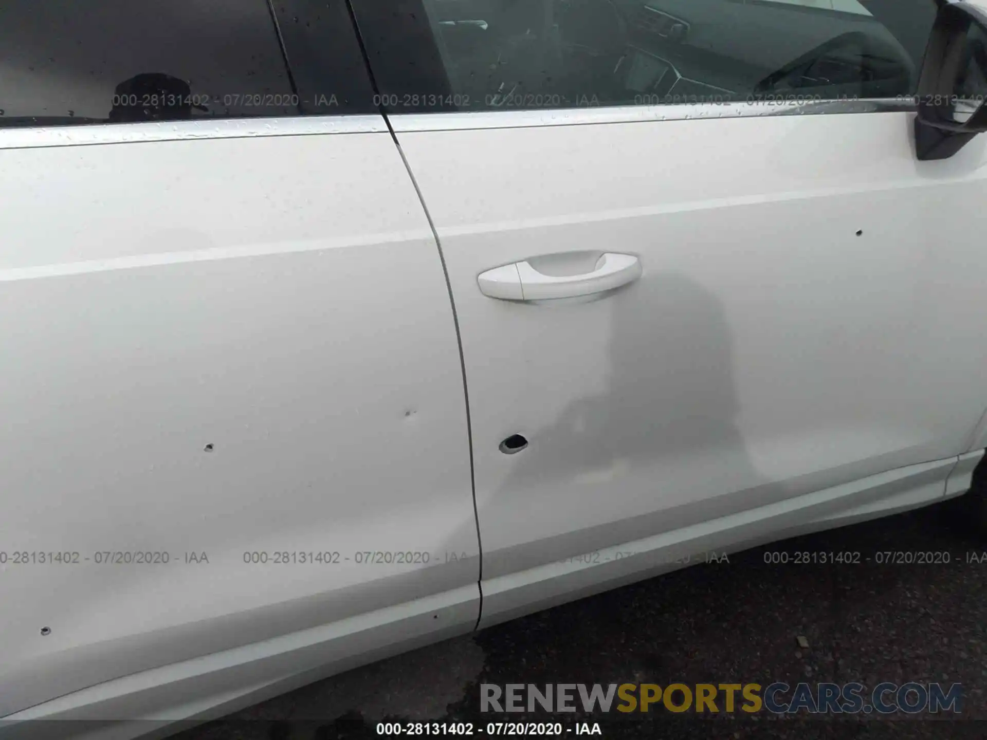 6 Photograph of a damaged car WA1AECF32L1027413 AUDI Q3 2020