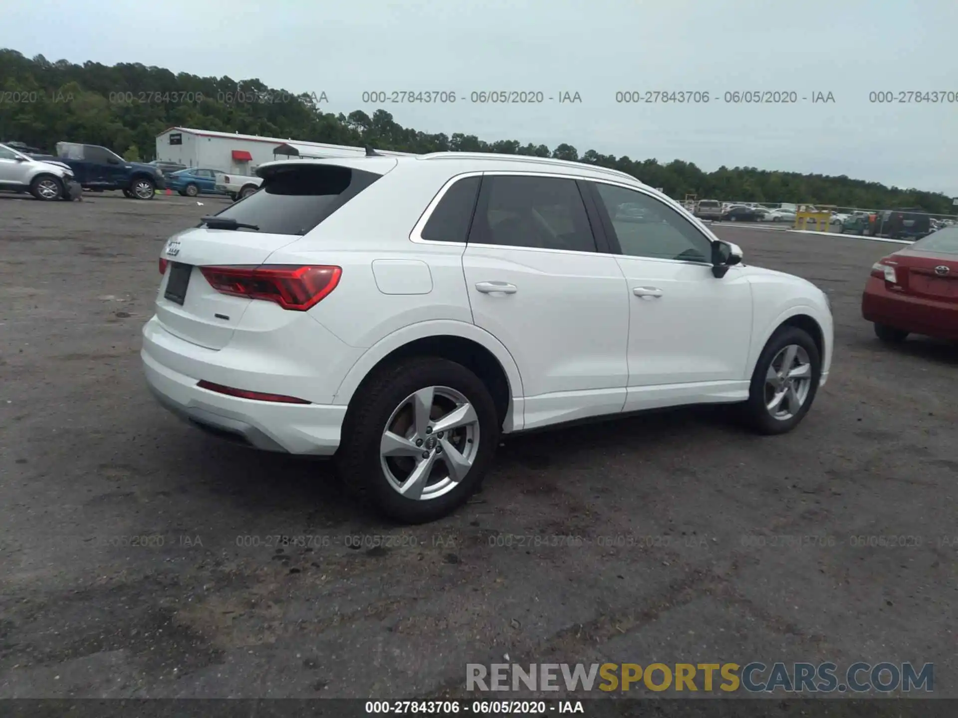 4 Фотография поврежденного автомобиля WA1AECF32L1032028 AUDI Q3 2020