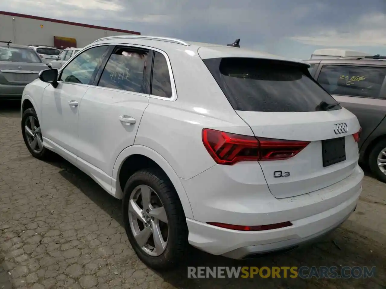 3 Фотография поврежденного автомобиля WA1AECF32L1032501 AUDI Q3 2020