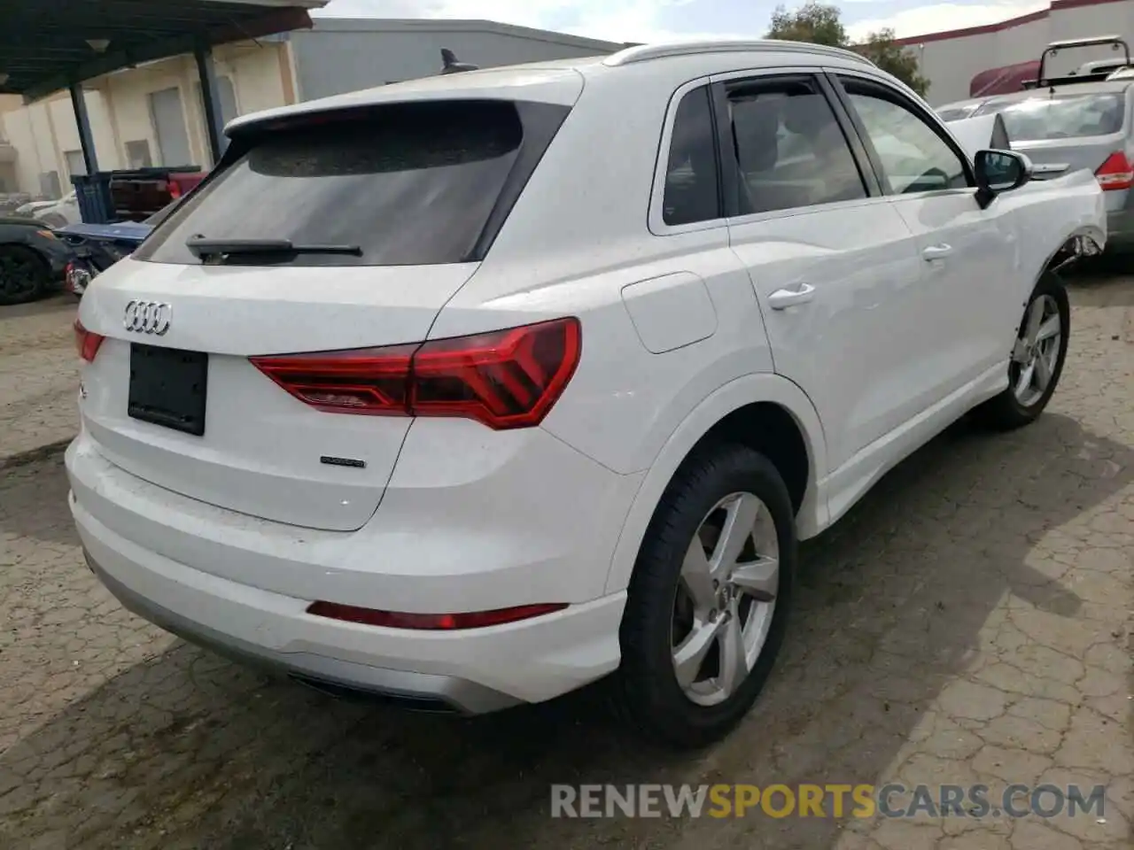 4 Фотография поврежденного автомобиля WA1AECF32L1032501 AUDI Q3 2020