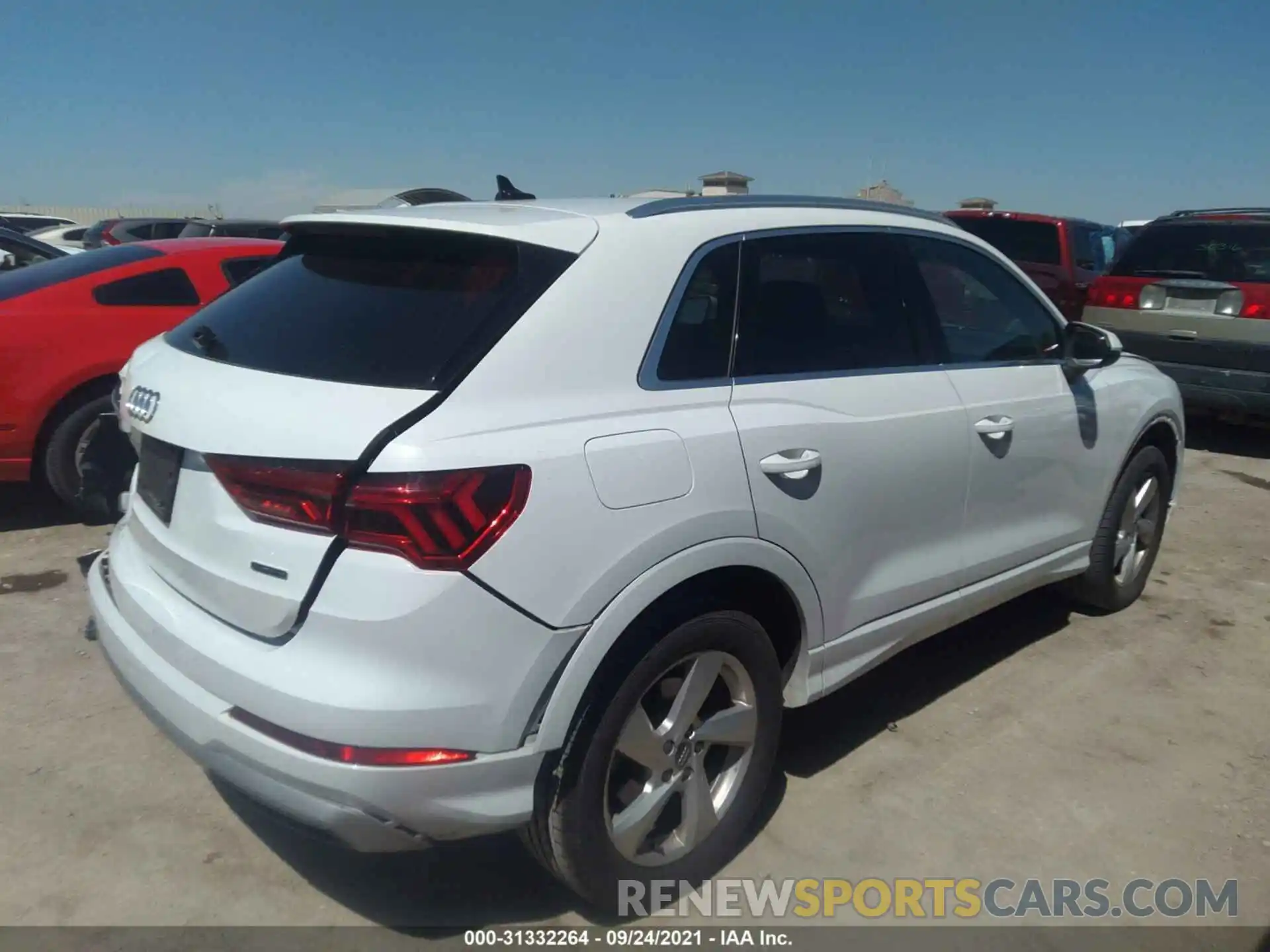 4 Photograph of a damaged car WA1AECF32L1034412 AUDI Q3 2020