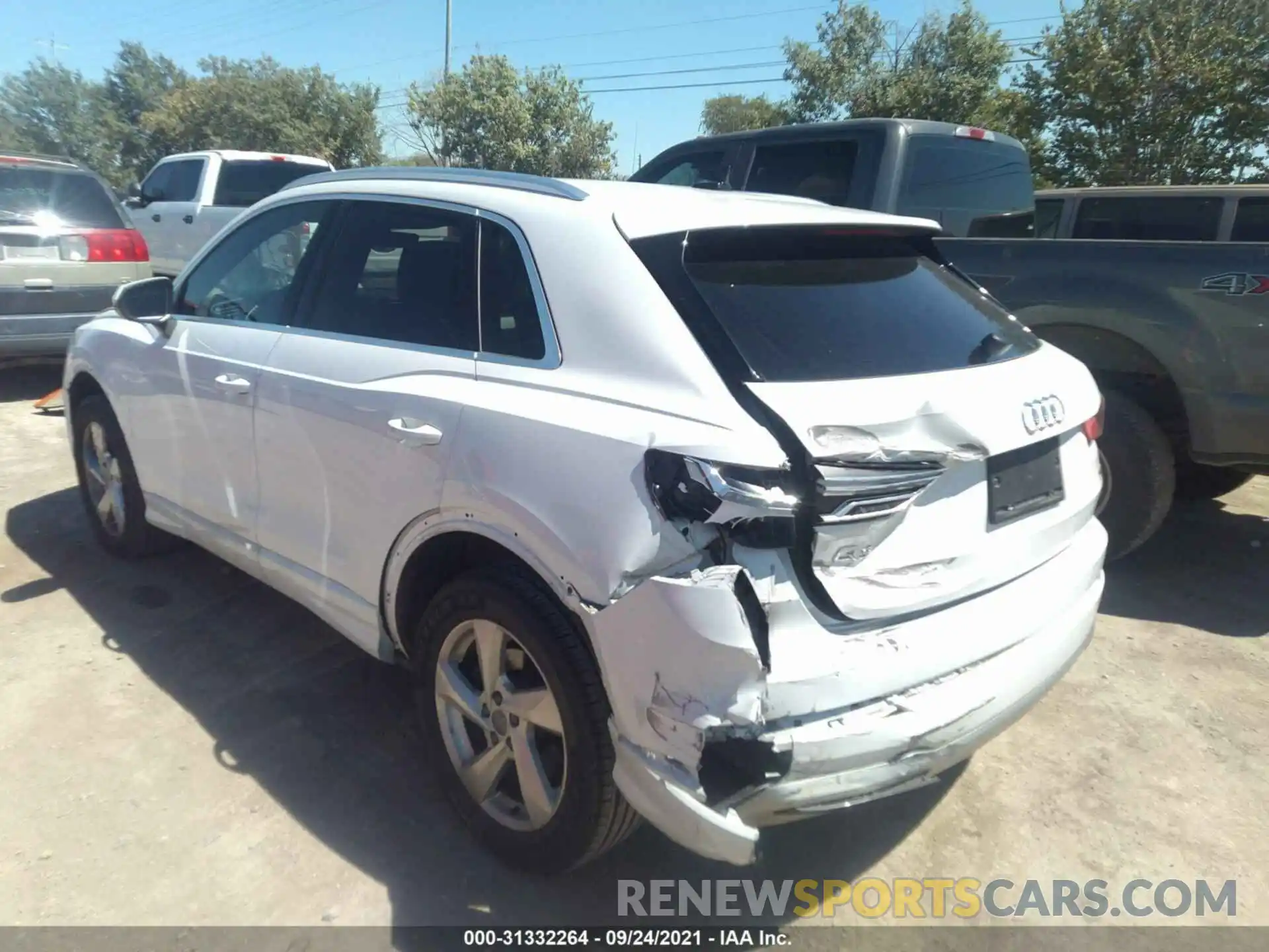 6 Photograph of a damaged car WA1AECF32L1034412 AUDI Q3 2020