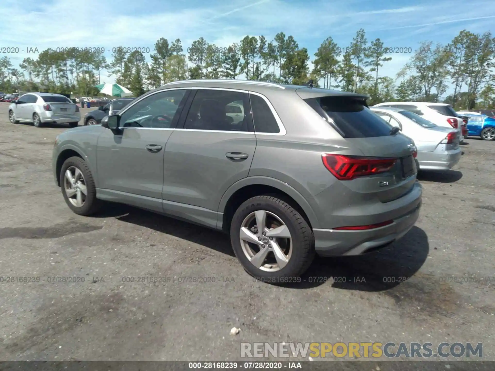 3 Фотография поврежденного автомобиля WA1AECF32L1035687 AUDI Q3 2020