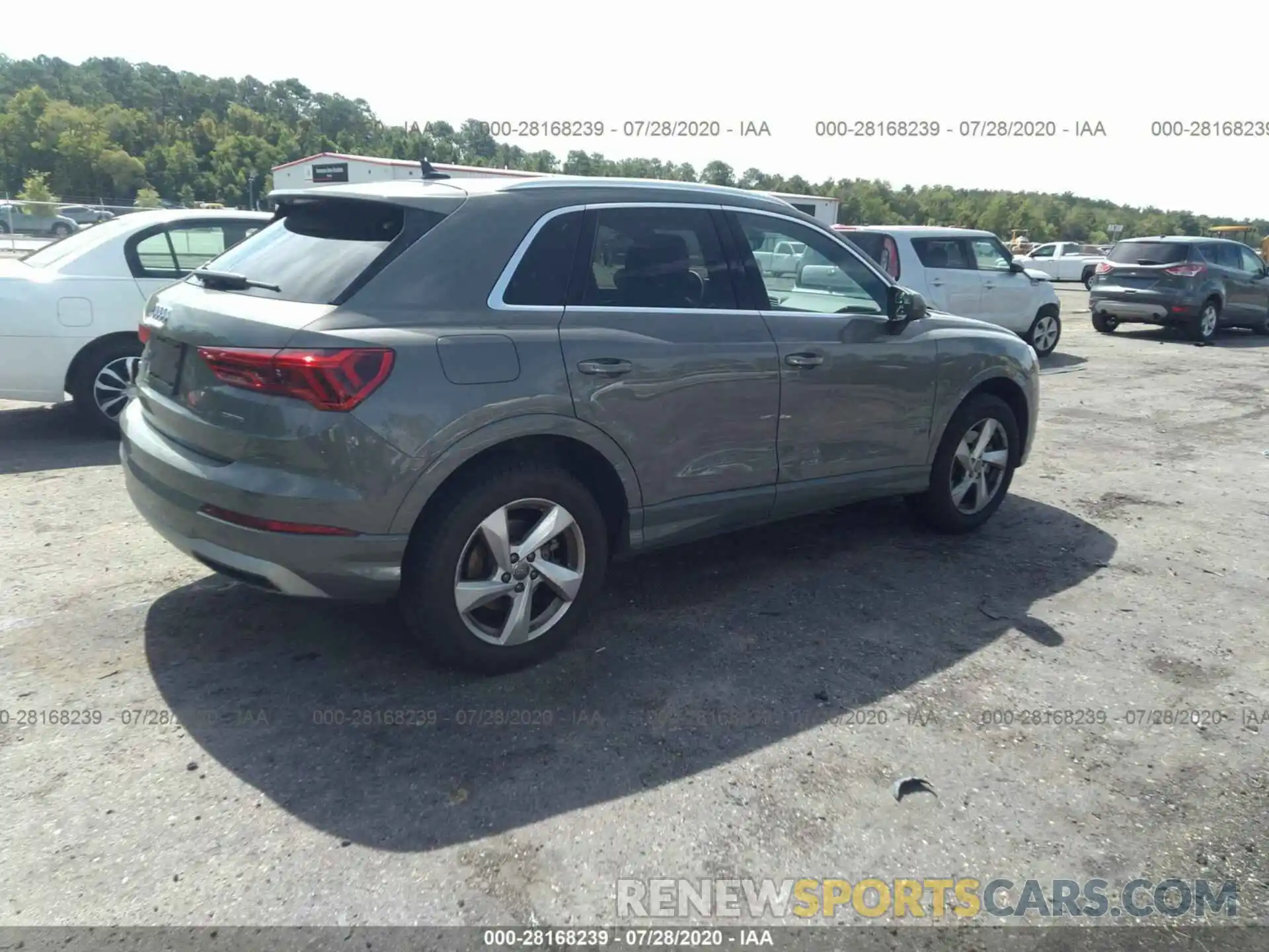 4 Фотография поврежденного автомобиля WA1AECF32L1035687 AUDI Q3 2020