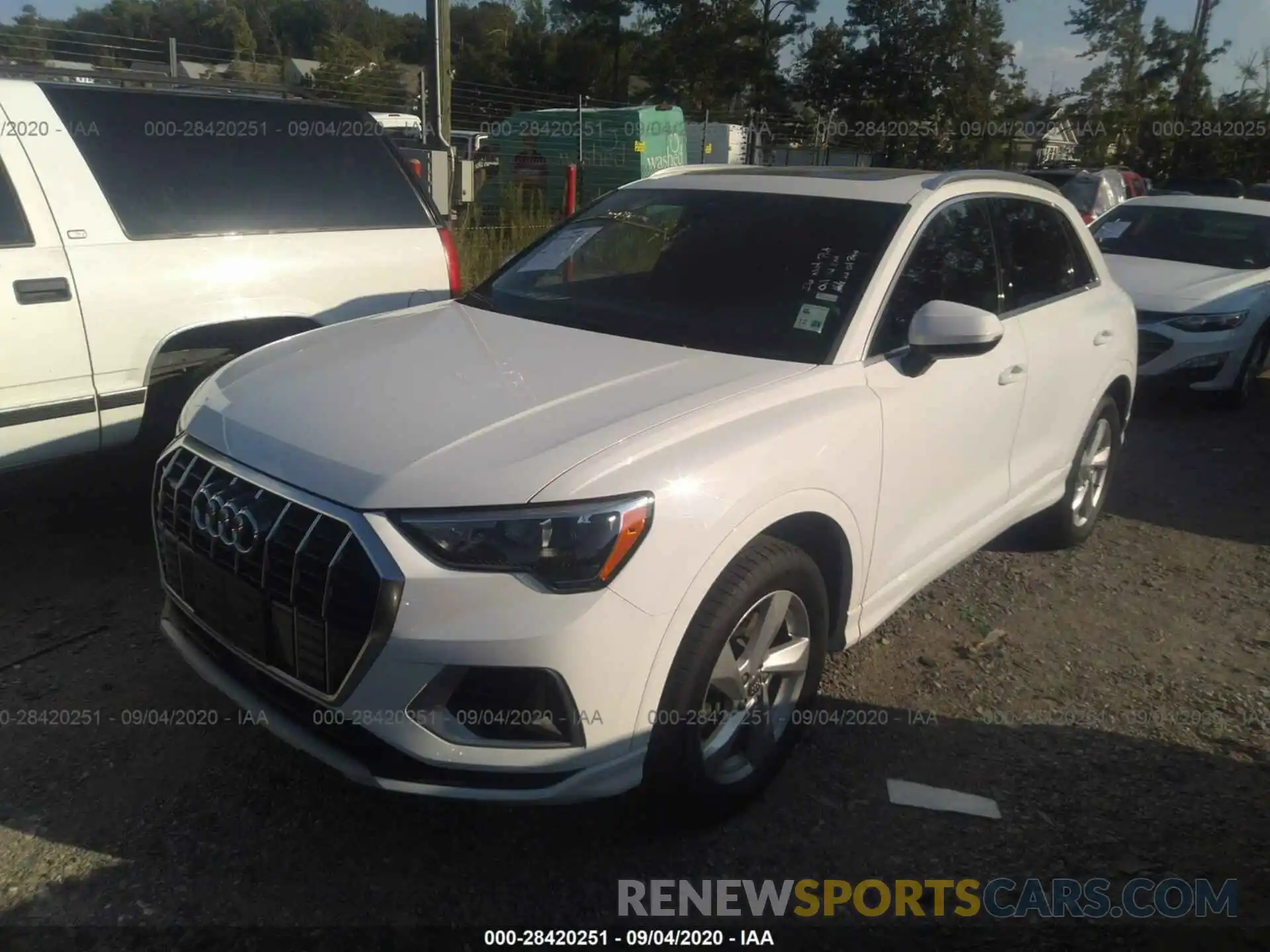 2 Photograph of a damaged car WA1AECF32L1037455 AUDI Q3 2020