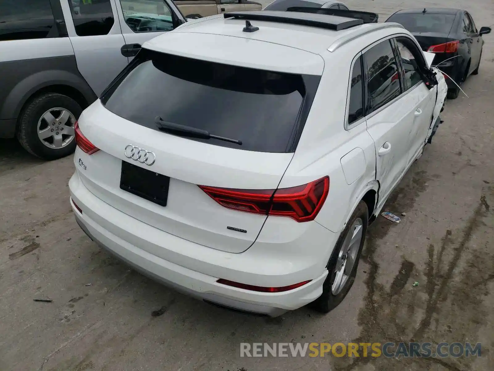 4 Фотография поврежденного автомобиля WA1AECF32L1054594 AUDI Q3 2020