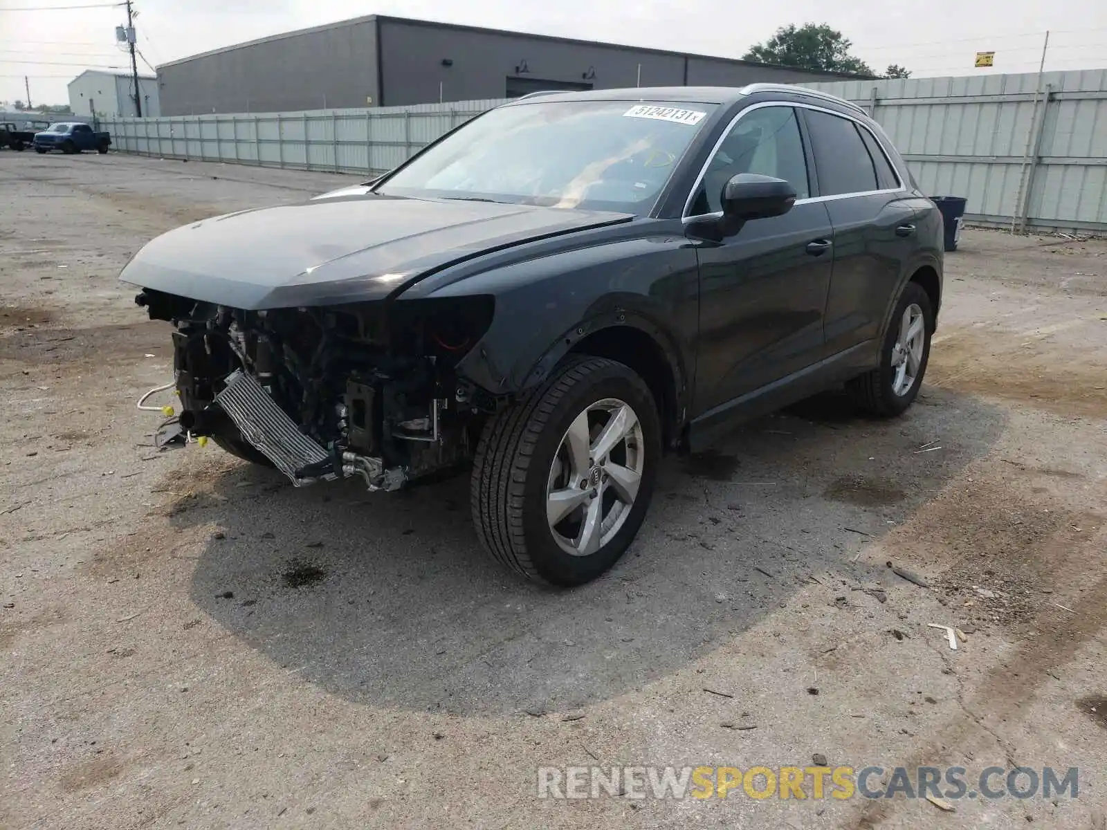 2 Фотография поврежденного автомобиля WA1AECF32L1072206 AUDI Q3 2020