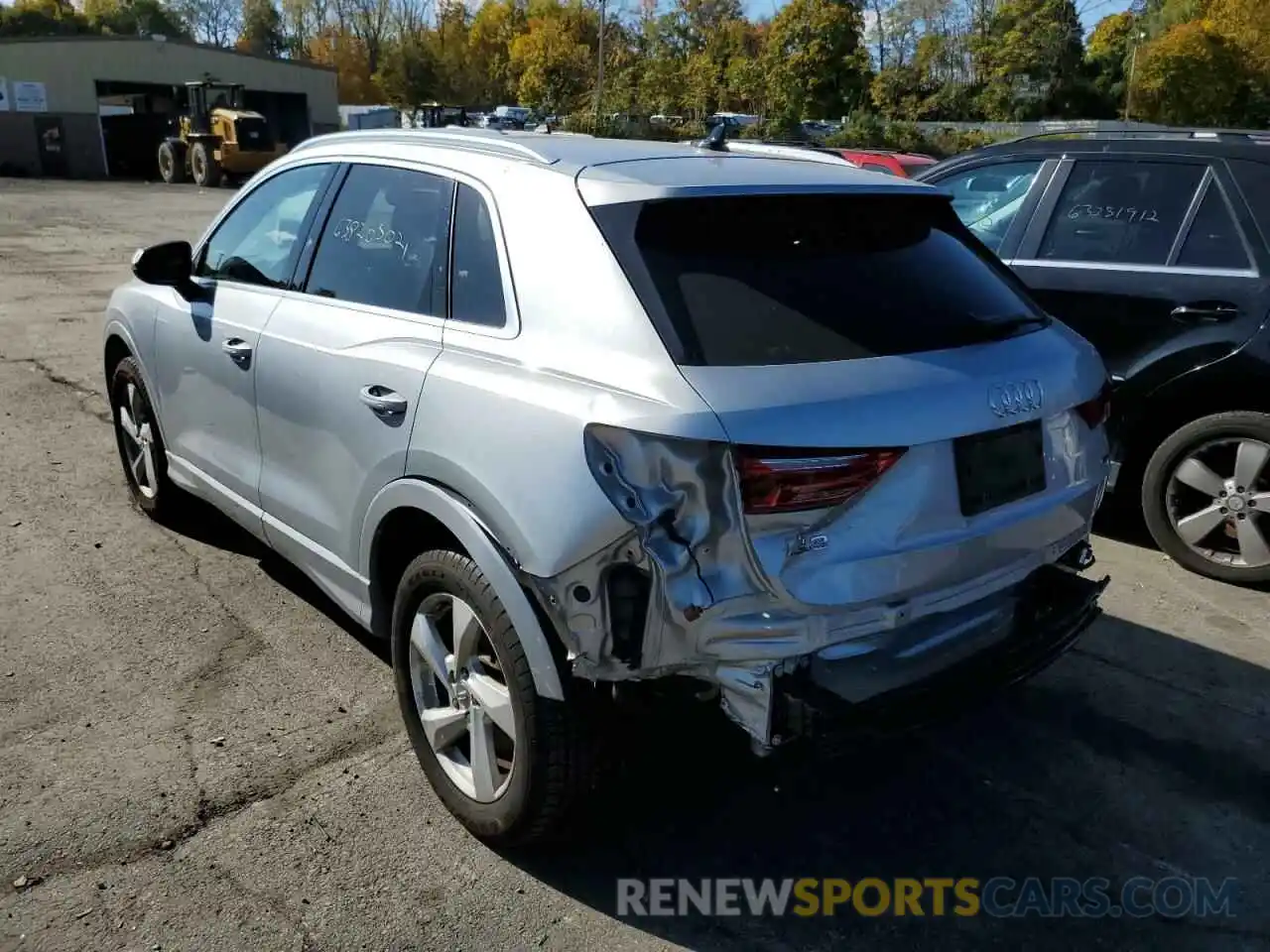 3 Photograph of a damaged car WA1AECF32L1074229 AUDI Q3 2020