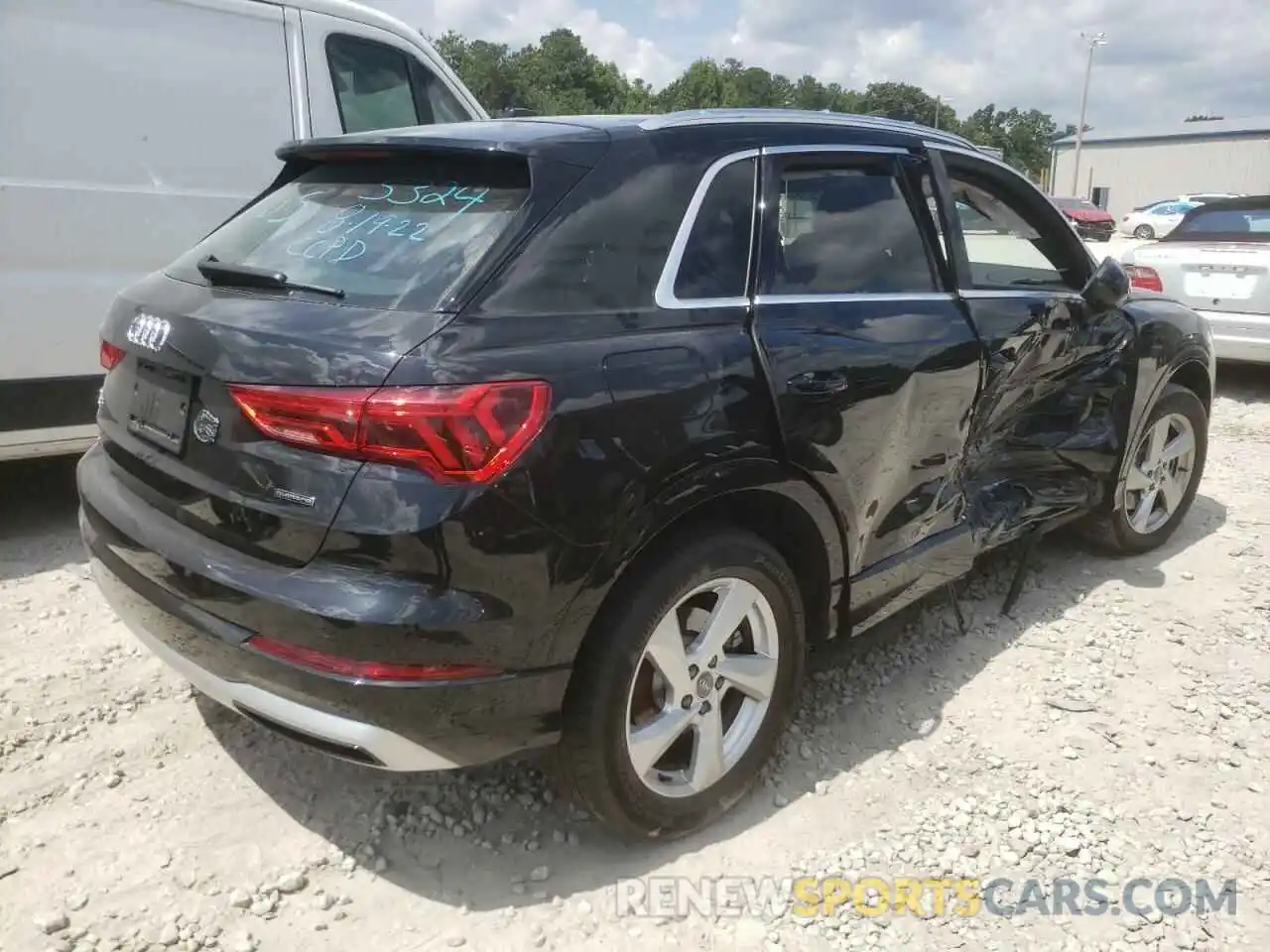 4 Photograph of a damaged car WA1AECF32L1095324 AUDI Q3 2020