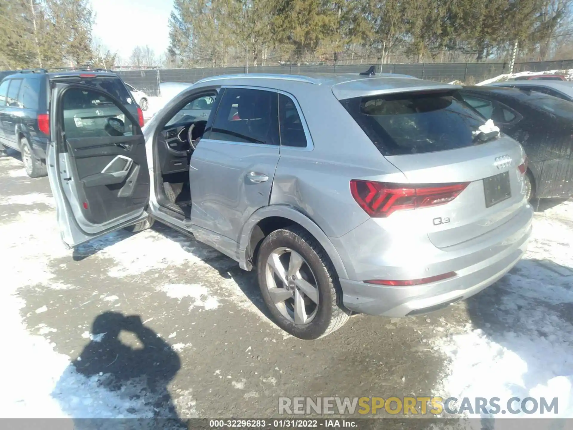 3 Фотография поврежденного автомобиля WA1AECF32L1110971 AUDI Q3 2020