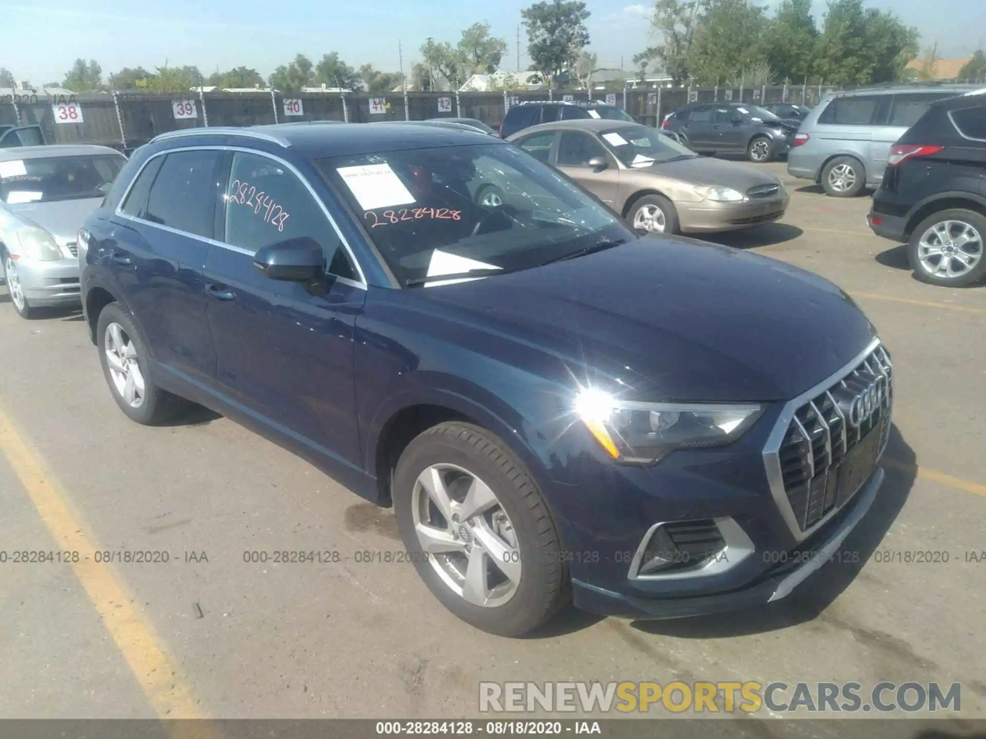 1 Photograph of a damaged car WA1AECF33L1021300 AUDI Q3 2020