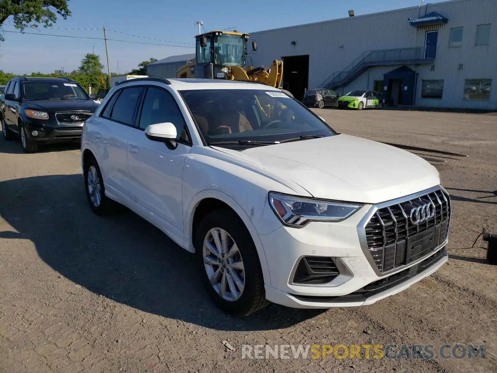 1 Фотография поврежденного автомобиля WA1AECF33L1022821 AUDI Q3 2020