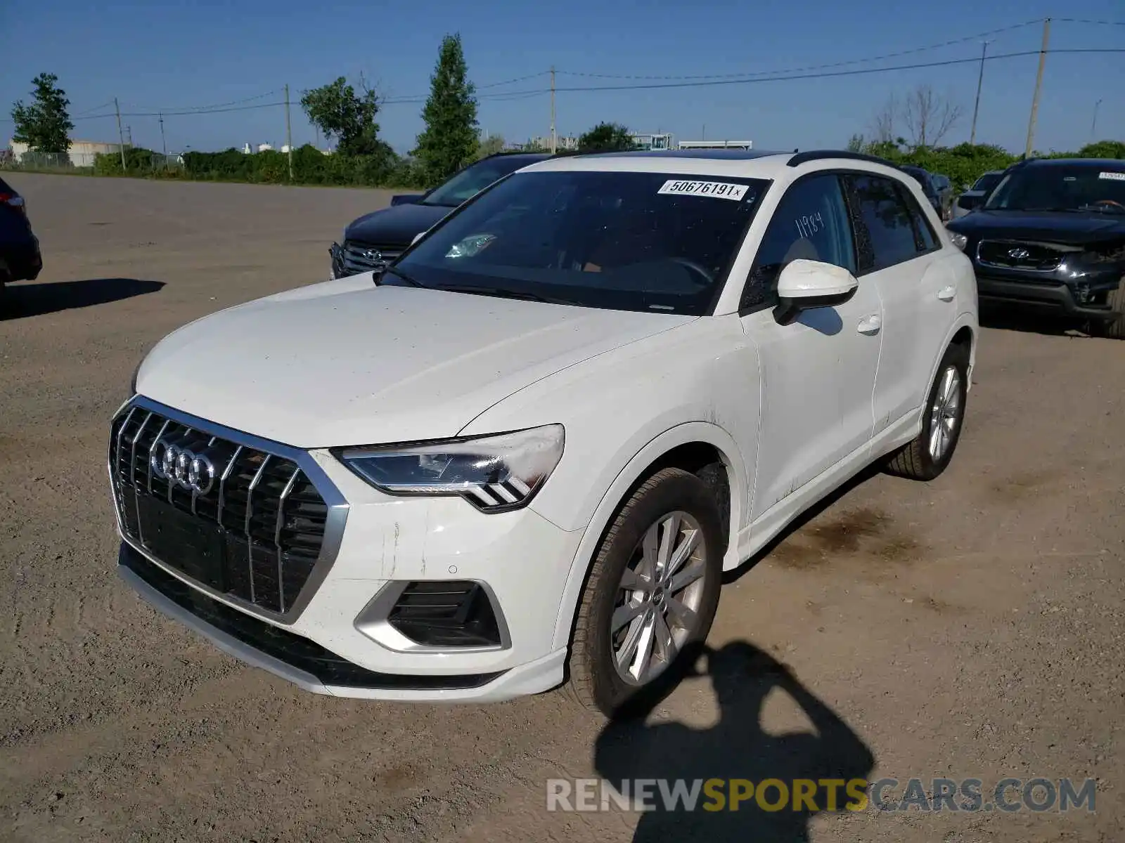 2 Фотография поврежденного автомобиля WA1AECF33L1022821 AUDI Q3 2020