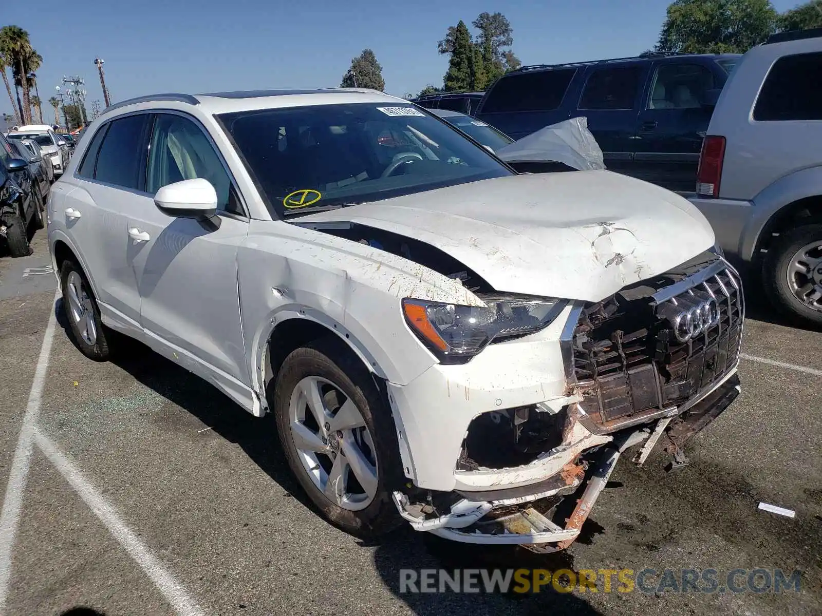 1 Photograph of a damaged car WA1AECF33L1030210 AUDI Q3 2020