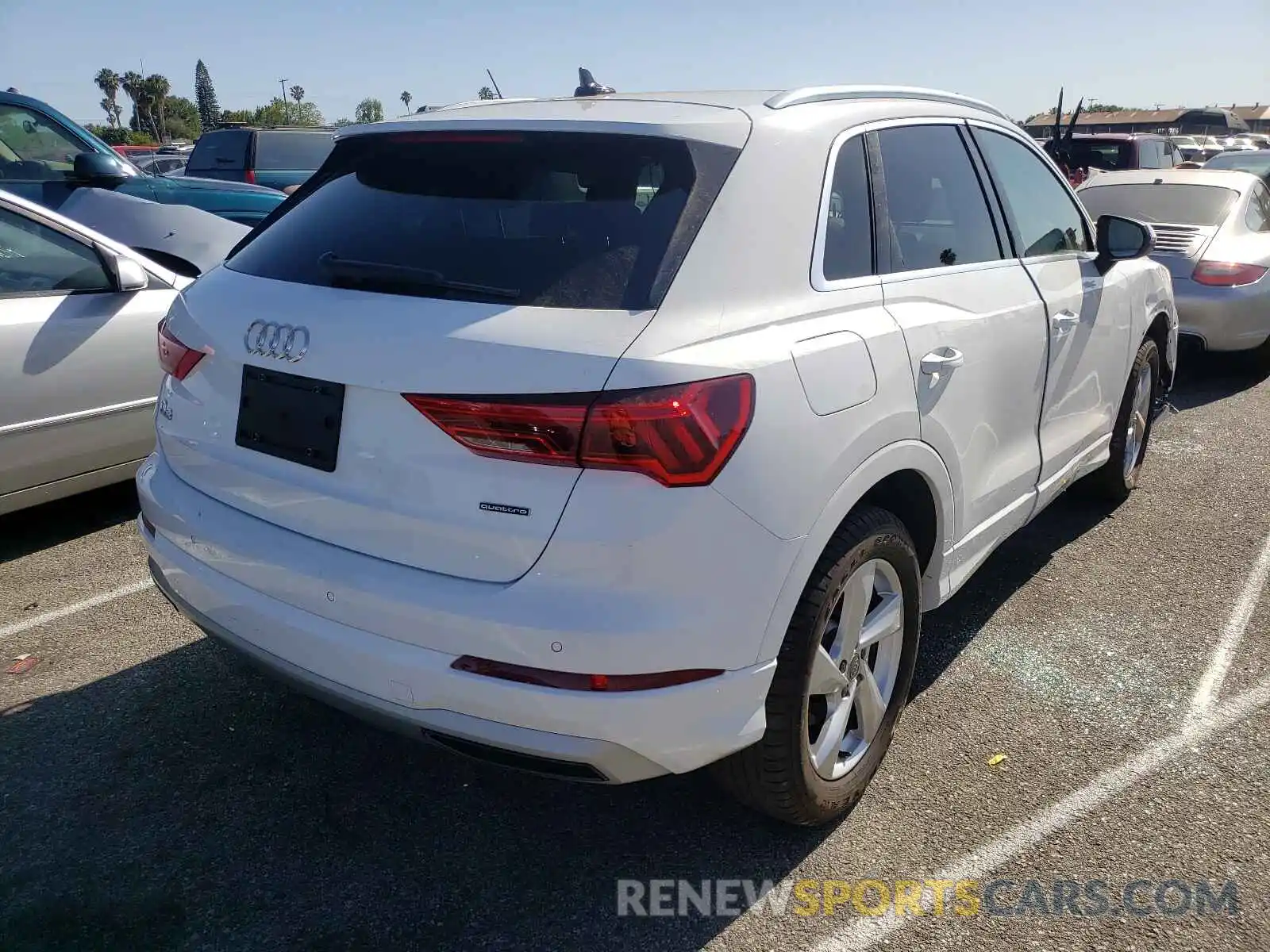 4 Photograph of a damaged car WA1AECF33L1030210 AUDI Q3 2020