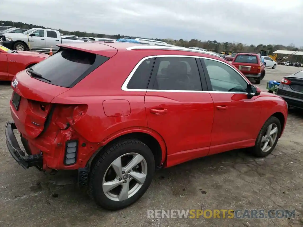 3 Photograph of a damaged car WA1AECF33L1032488 AUDI Q3 2020