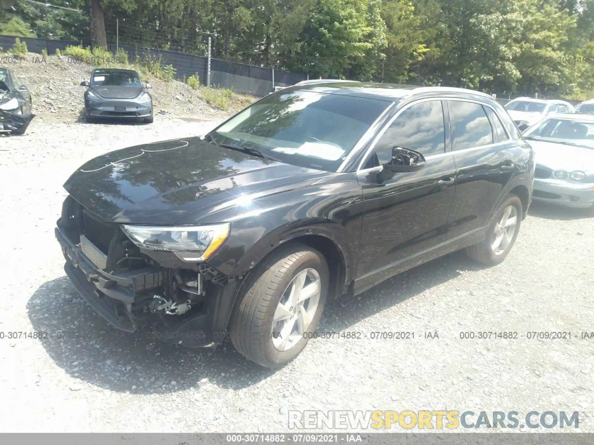 2 Photograph of a damaged car WA1AECF33L1036055 AUDI Q3 2020