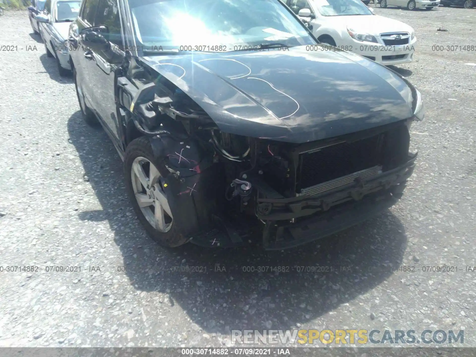 6 Photograph of a damaged car WA1AECF33L1036055 AUDI Q3 2020