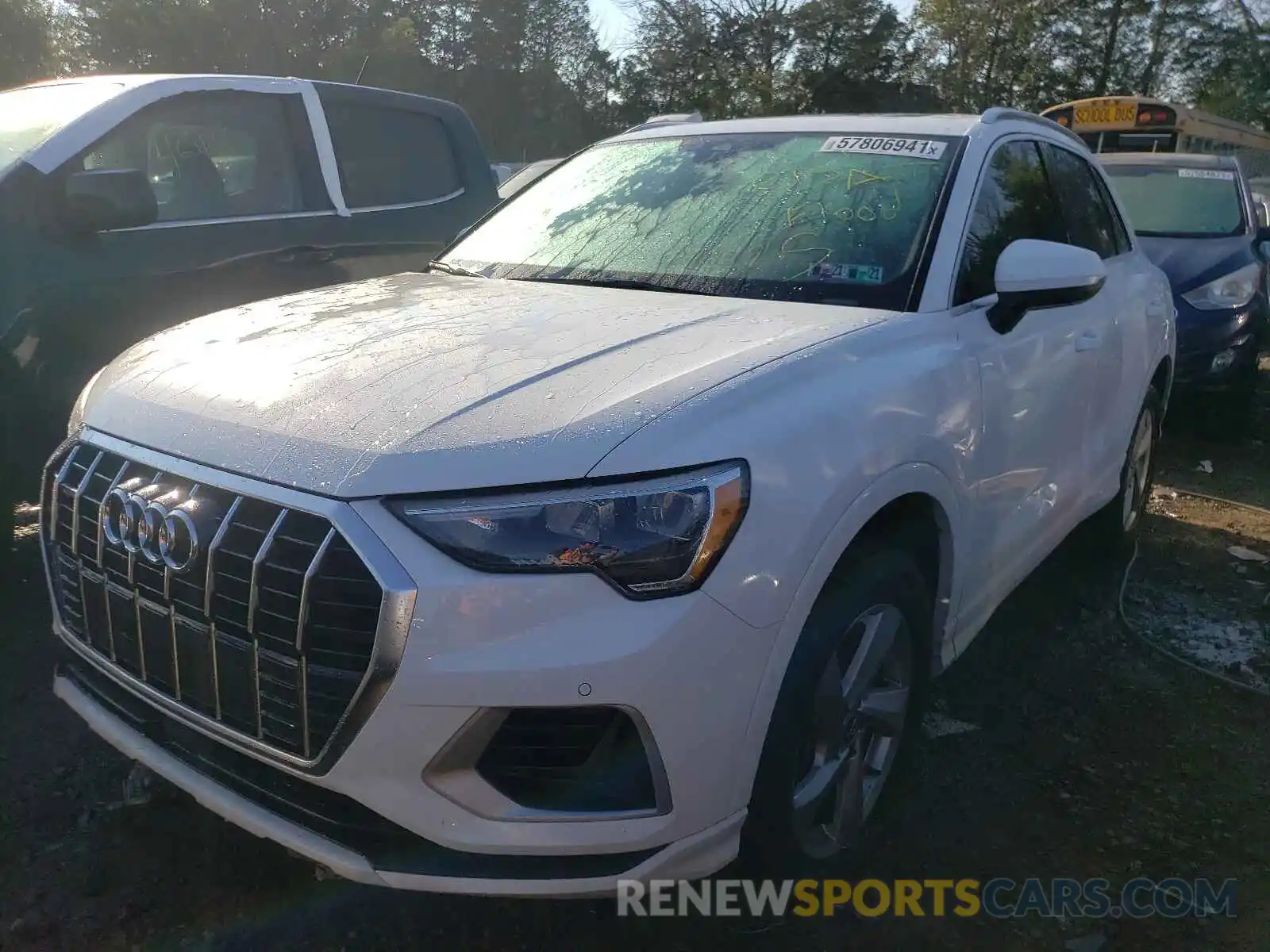 2 Photograph of a damaged car WA1AECF33L1115953 AUDI Q3 2020