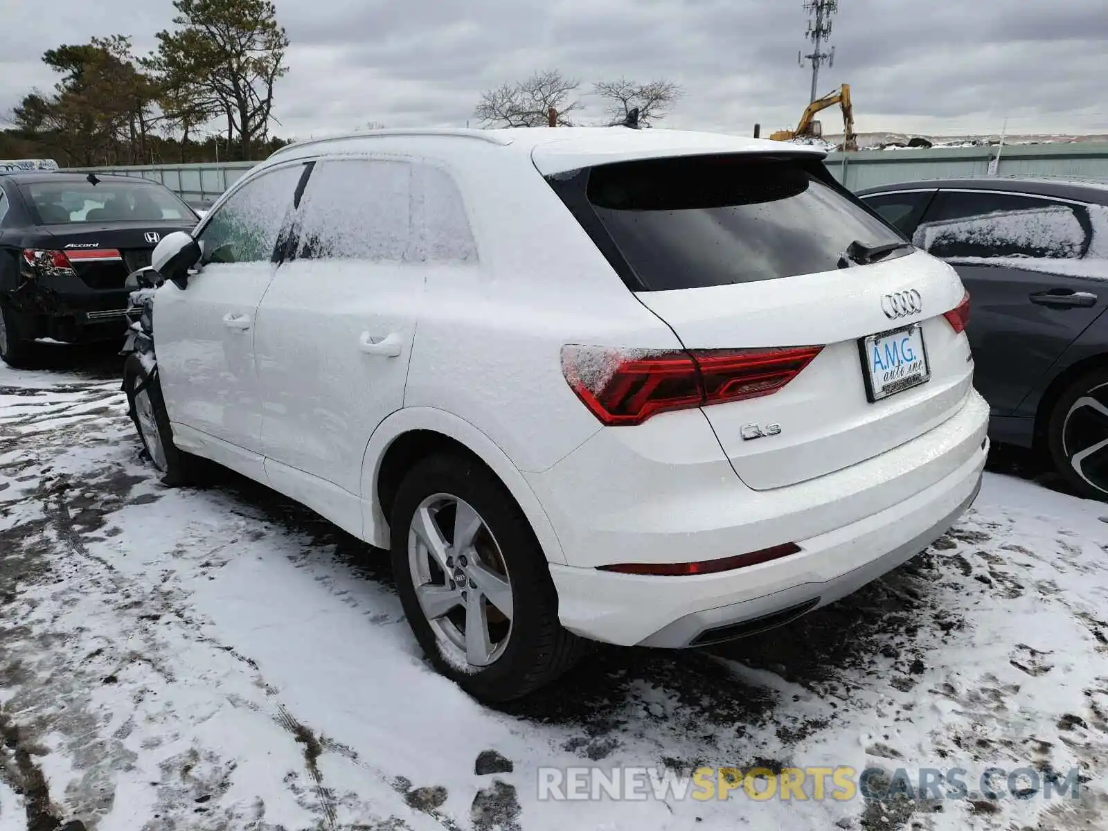 3 Photograph of a damaged car WA1AECF34L1028059 AUDI Q3 2020