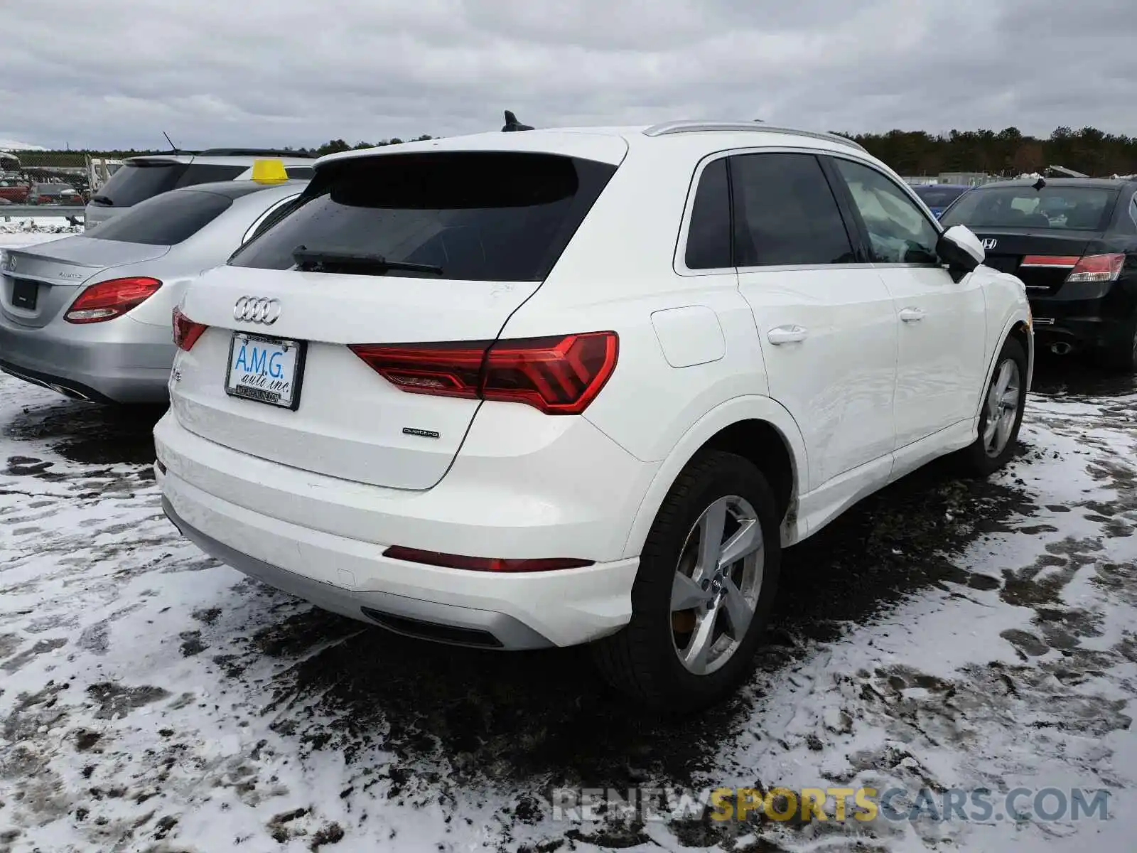 4 Фотография поврежденного автомобиля WA1AECF34L1028059 AUDI Q3 2020