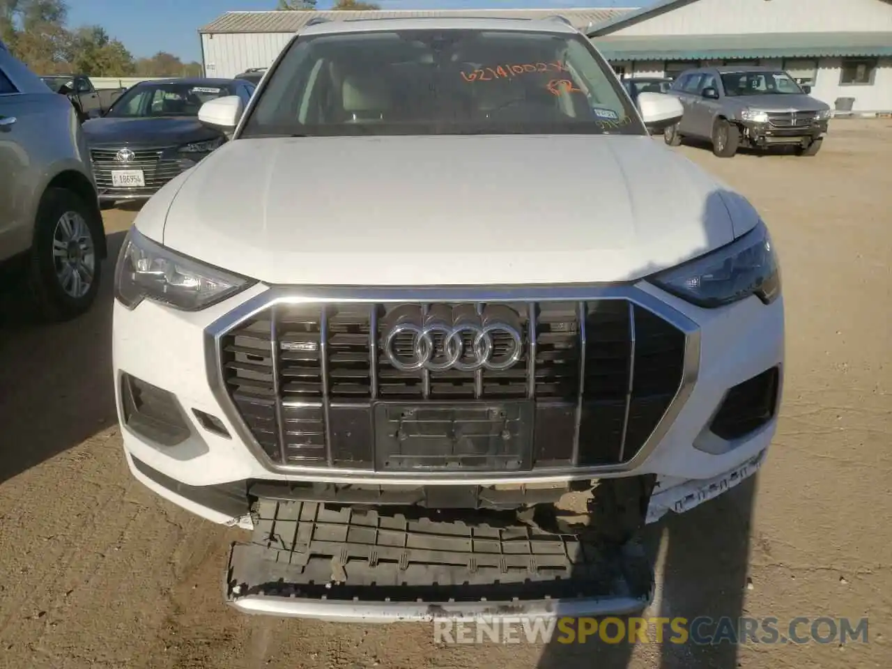 5 Photograph of a damaged car WA1AECF34L1031835 AUDI Q3 2020