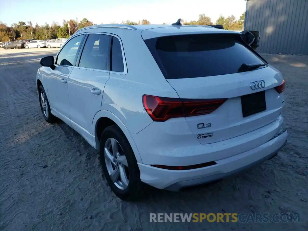 3 Photograph of a damaged car WA1AECF34L1033620 AUDI Q3 2020