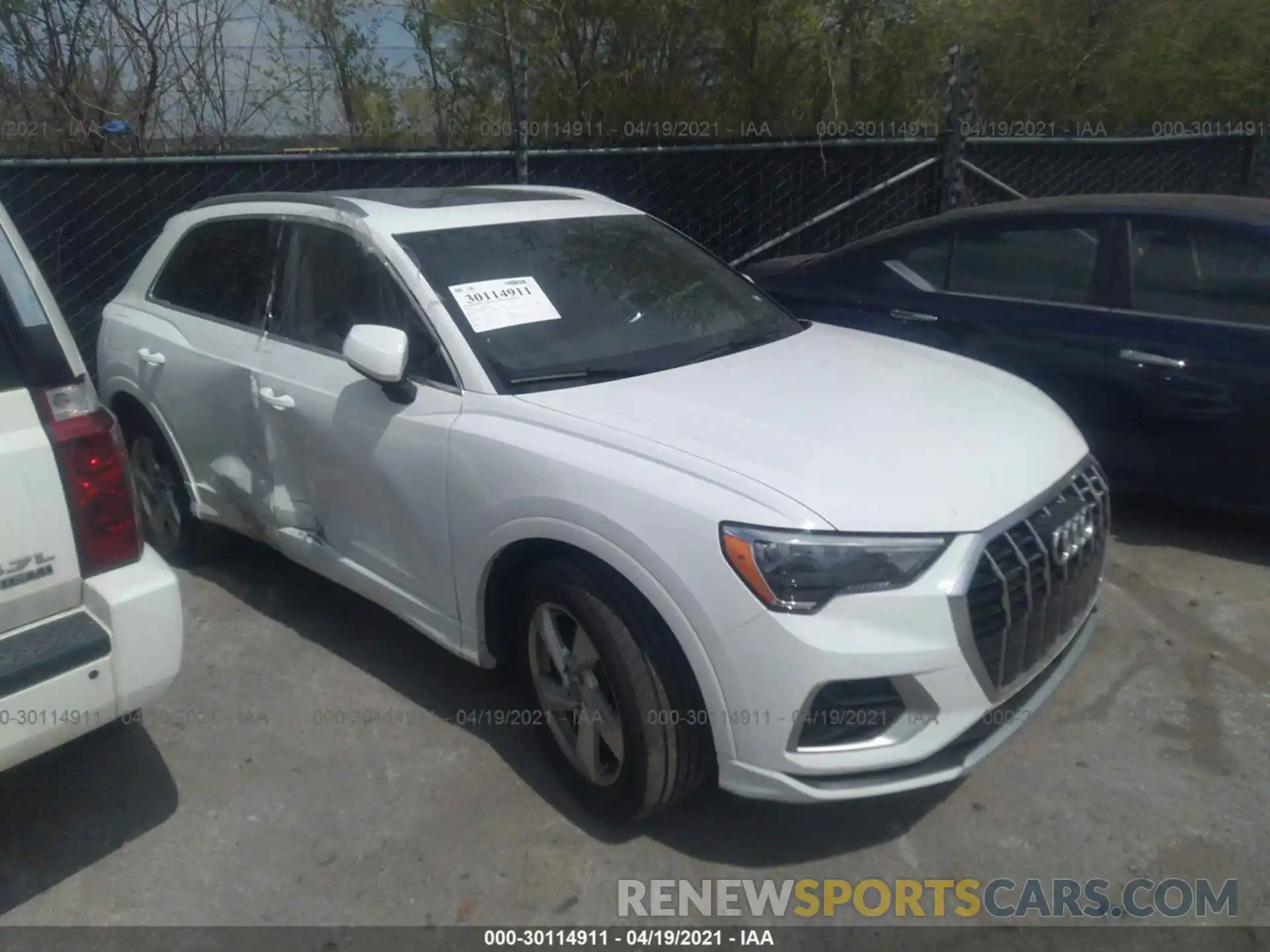 1 Photograph of a damaged car WA1AECF34L1054001 AUDI Q3 2020