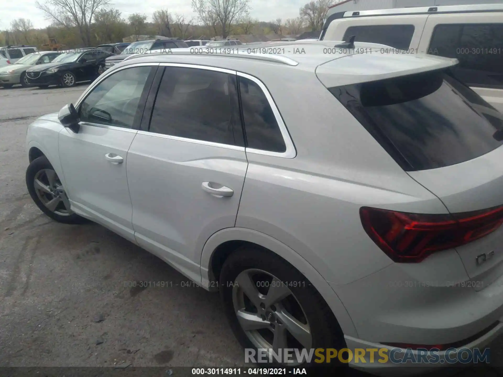 3 Фотография поврежденного автомобиля WA1AECF34L1054001 AUDI Q3 2020