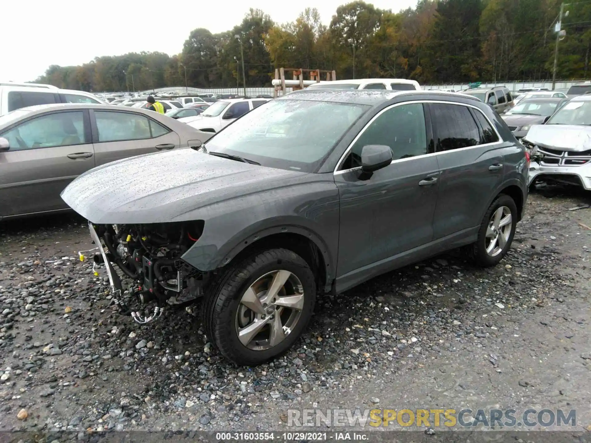 2 Photograph of a damaged car WA1AECF34L1113127 AUDI Q3 2020