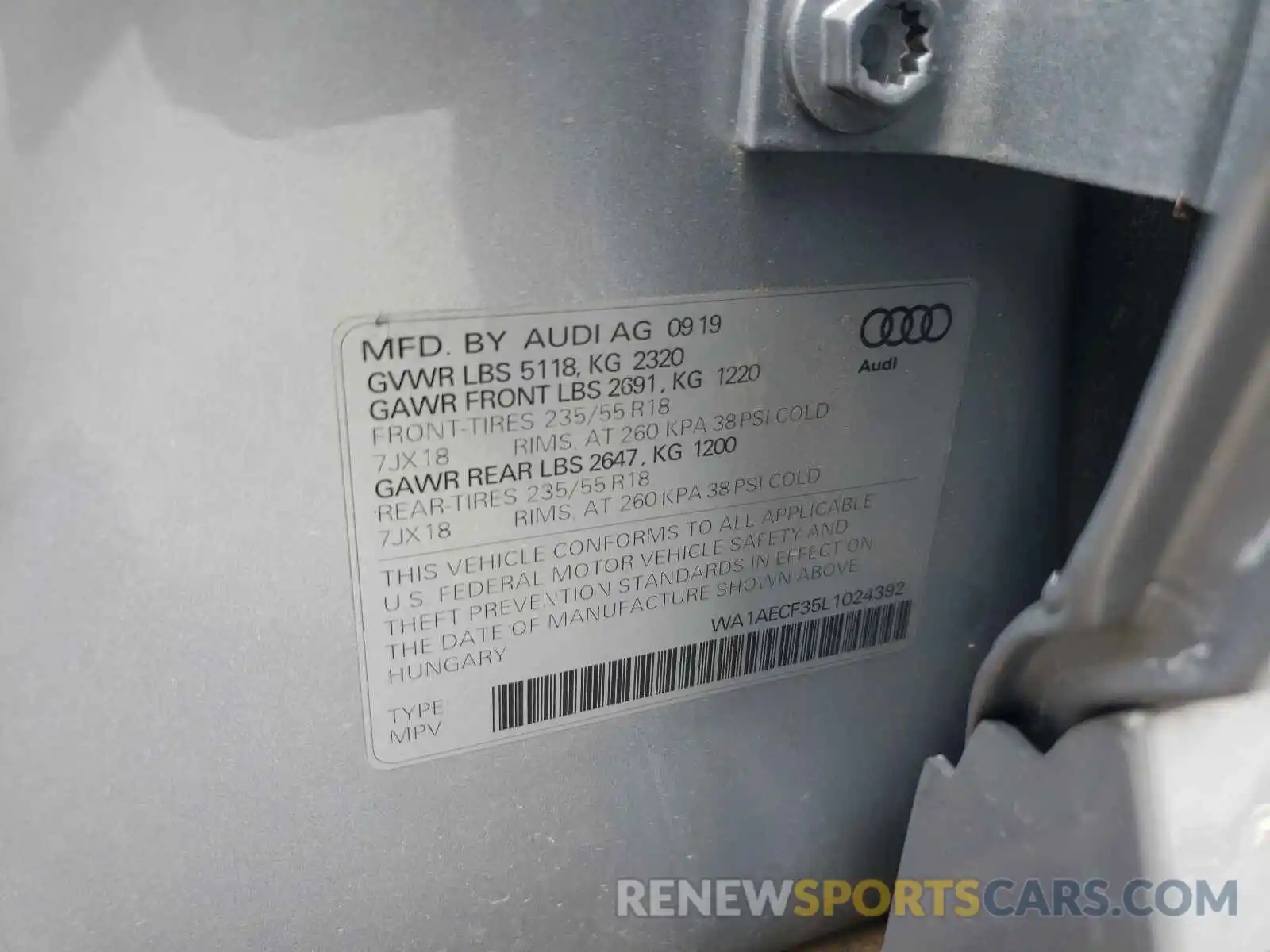 10 Photograph of a damaged car WA1AECF35L1024392 AUDI Q3 2020