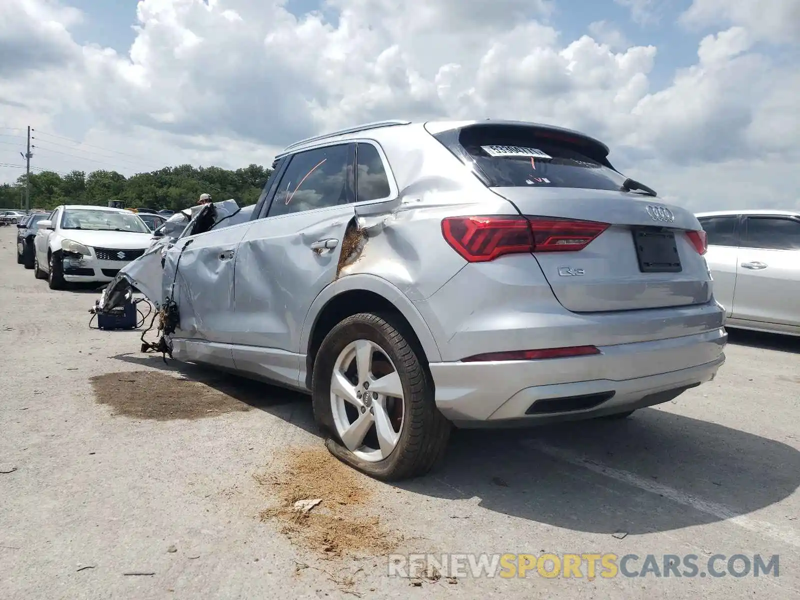 3 Photograph of a damaged car WA1AECF35L1024392 AUDI Q3 2020