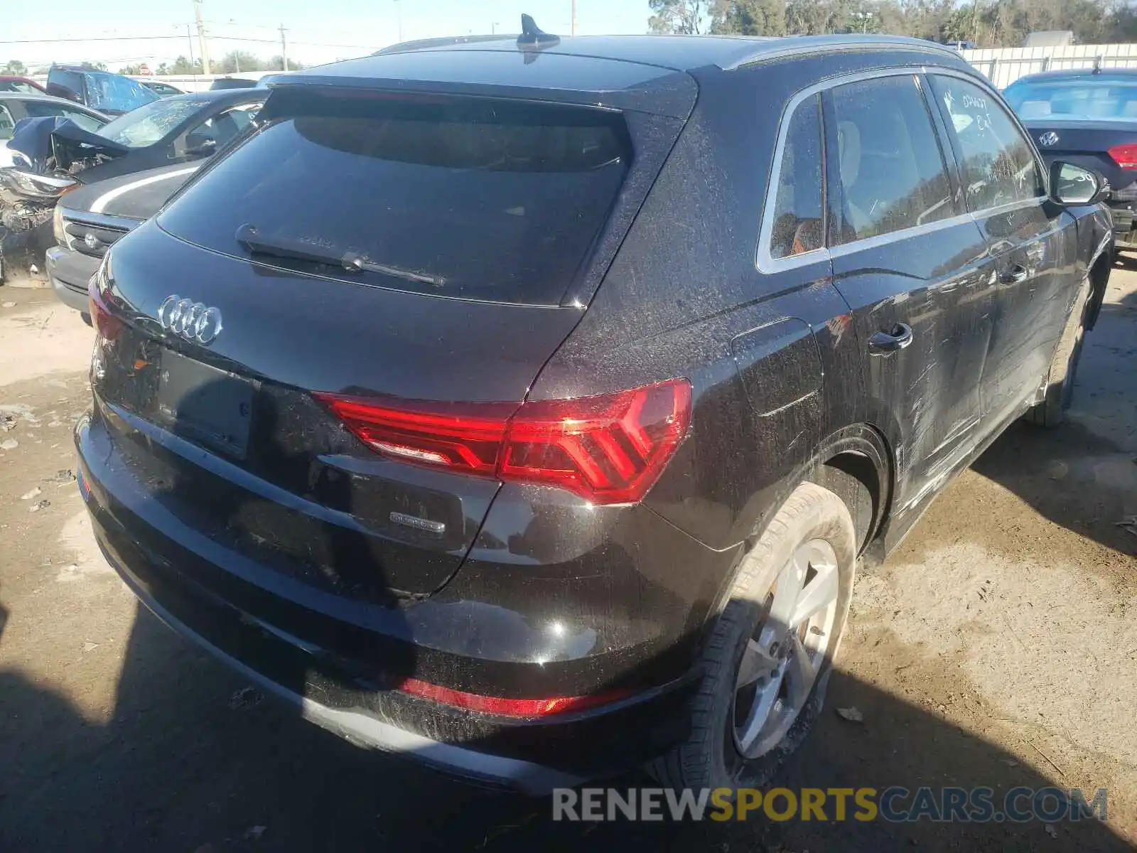 4 Фотография поврежденного автомобиля WA1AECF35L1026627 AUDI Q3 2020