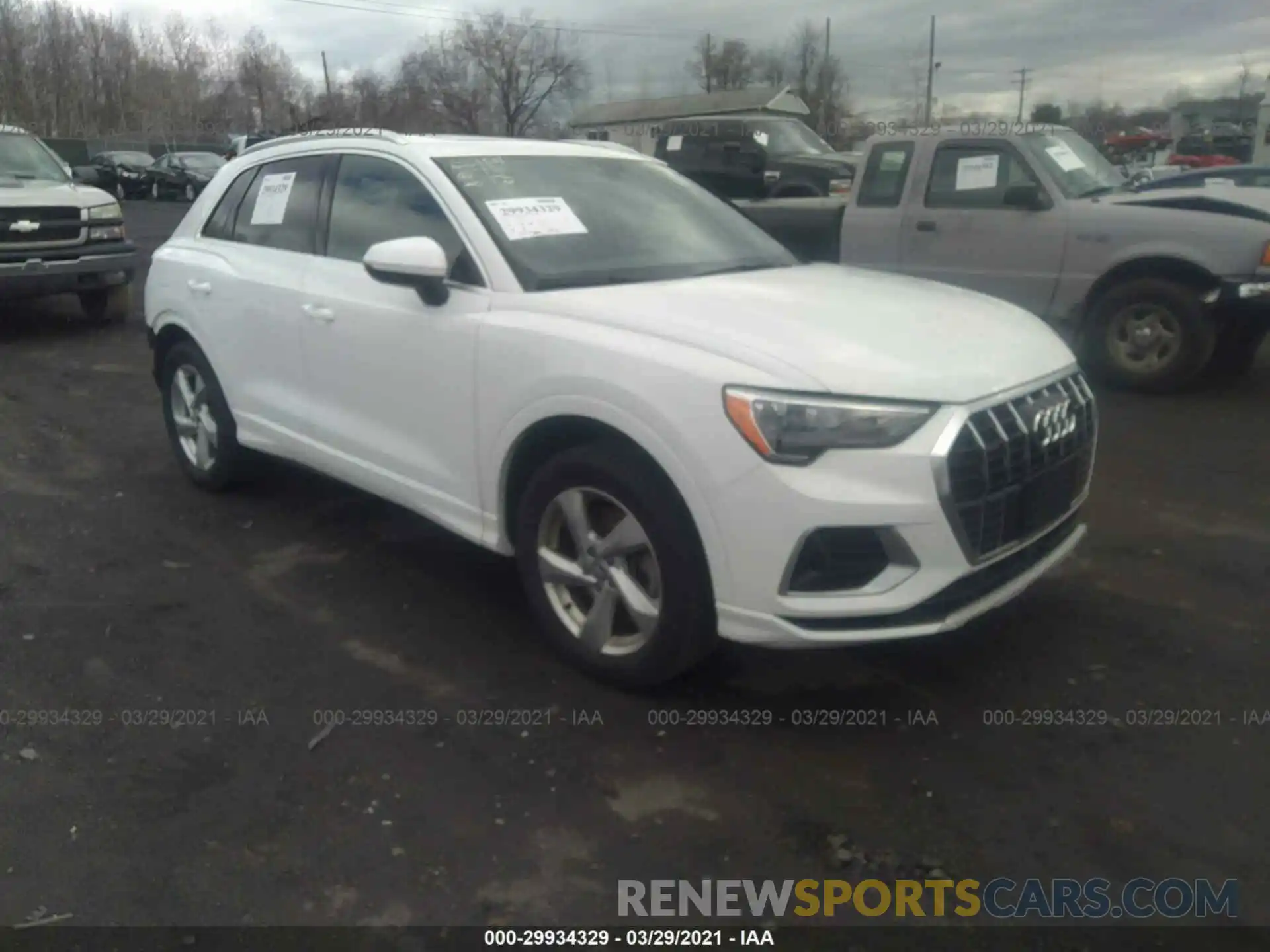 1 Photograph of a damaged car WA1AECF35L1027695 AUDI Q3 2020