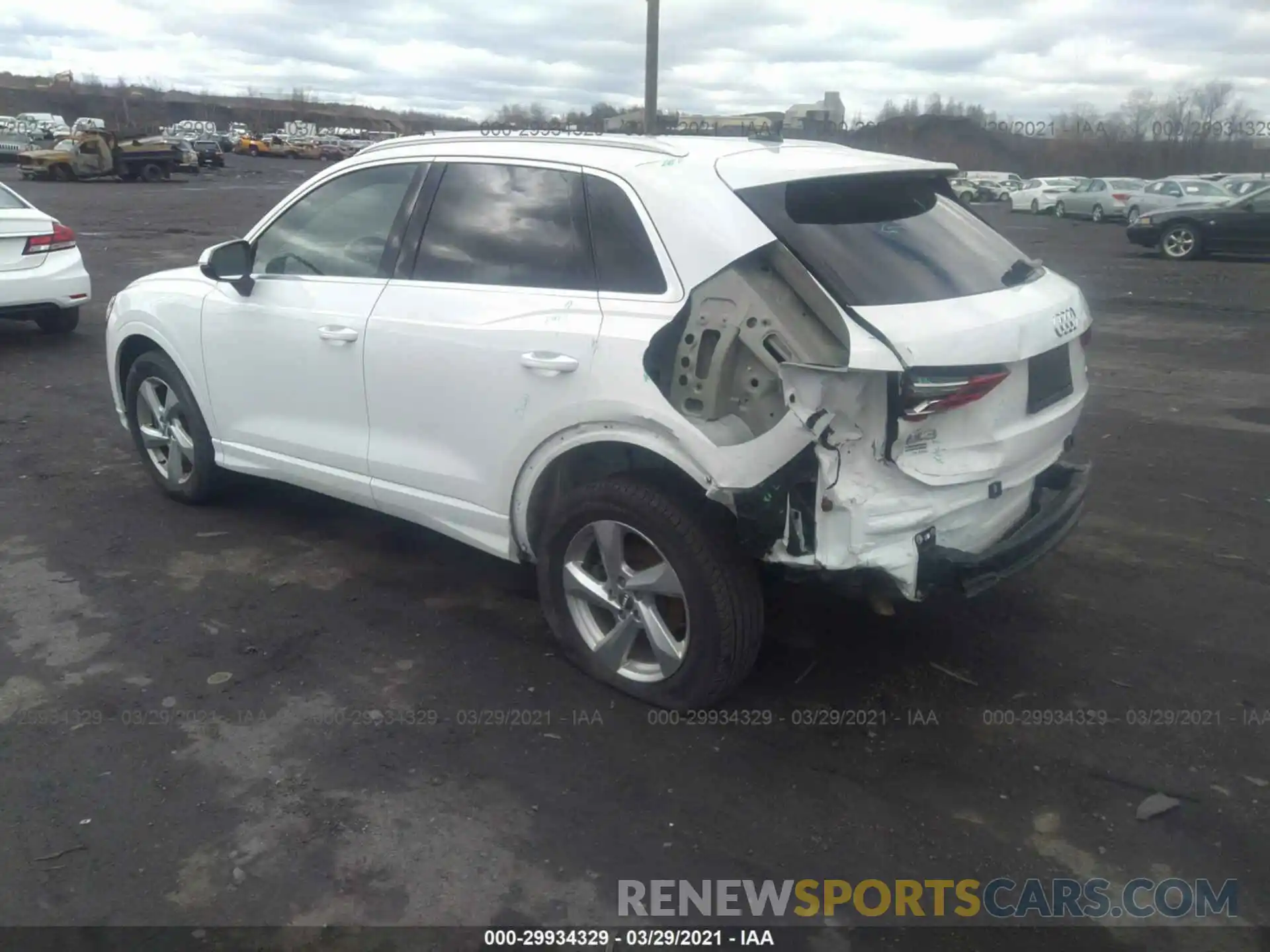 3 Фотография поврежденного автомобиля WA1AECF35L1027695 AUDI Q3 2020