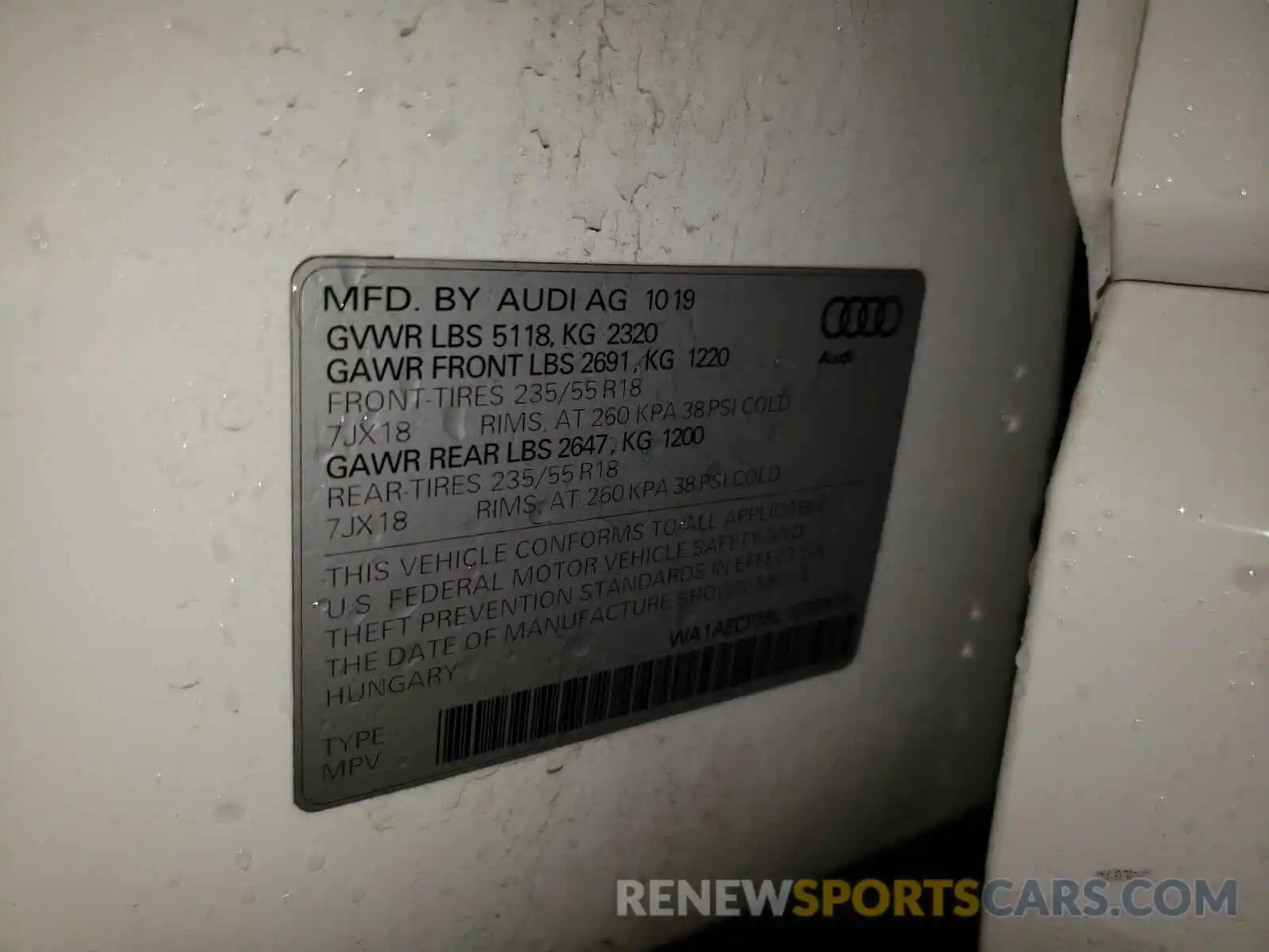 10 Photograph of a damaged car WA1AECF35L1038678 AUDI Q3 2020