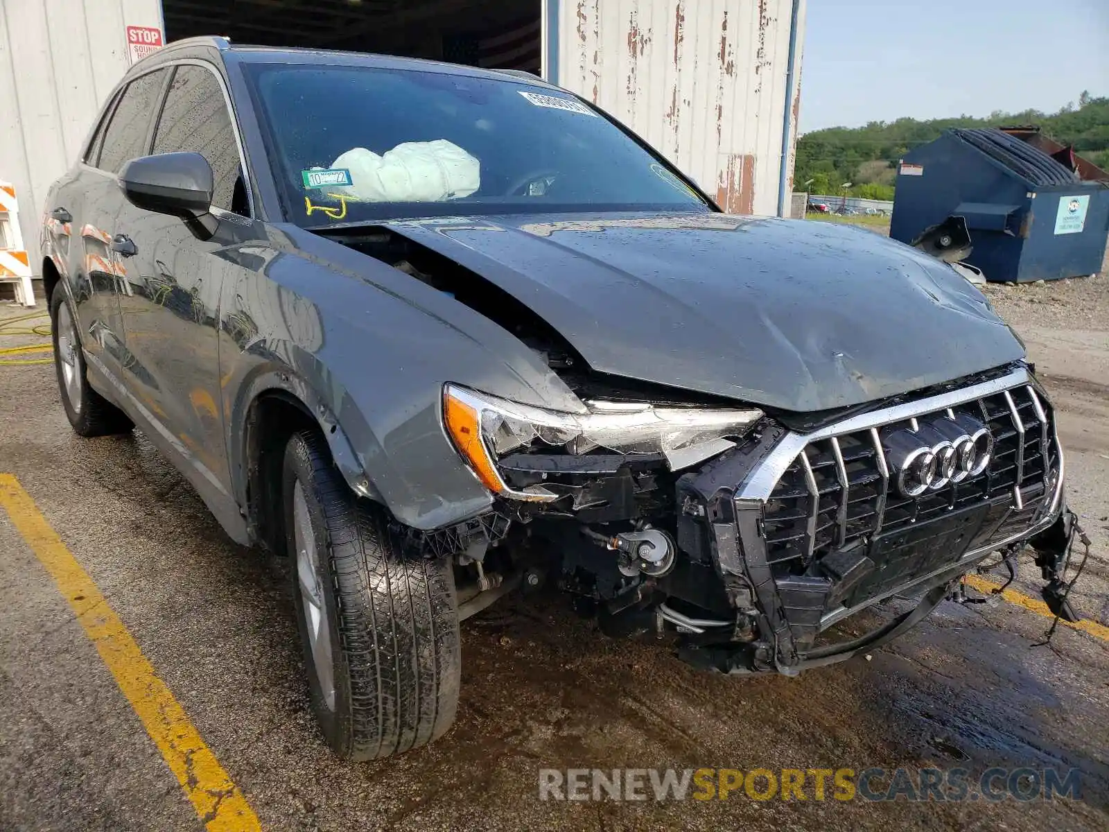 1 Photograph of a damaged car WA1AECF35L1041161 AUDI Q3 2020