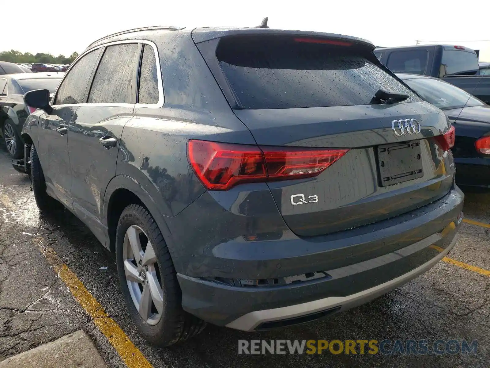 3 Photograph of a damaged car WA1AECF35L1041161 AUDI Q3 2020