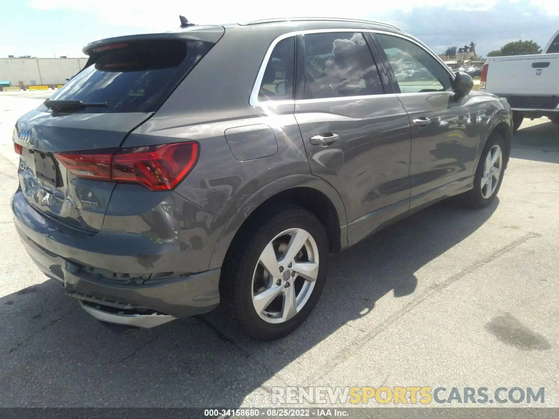 4 Photograph of a damaged car WA1AECF35L1059188 AUDI Q3 2020