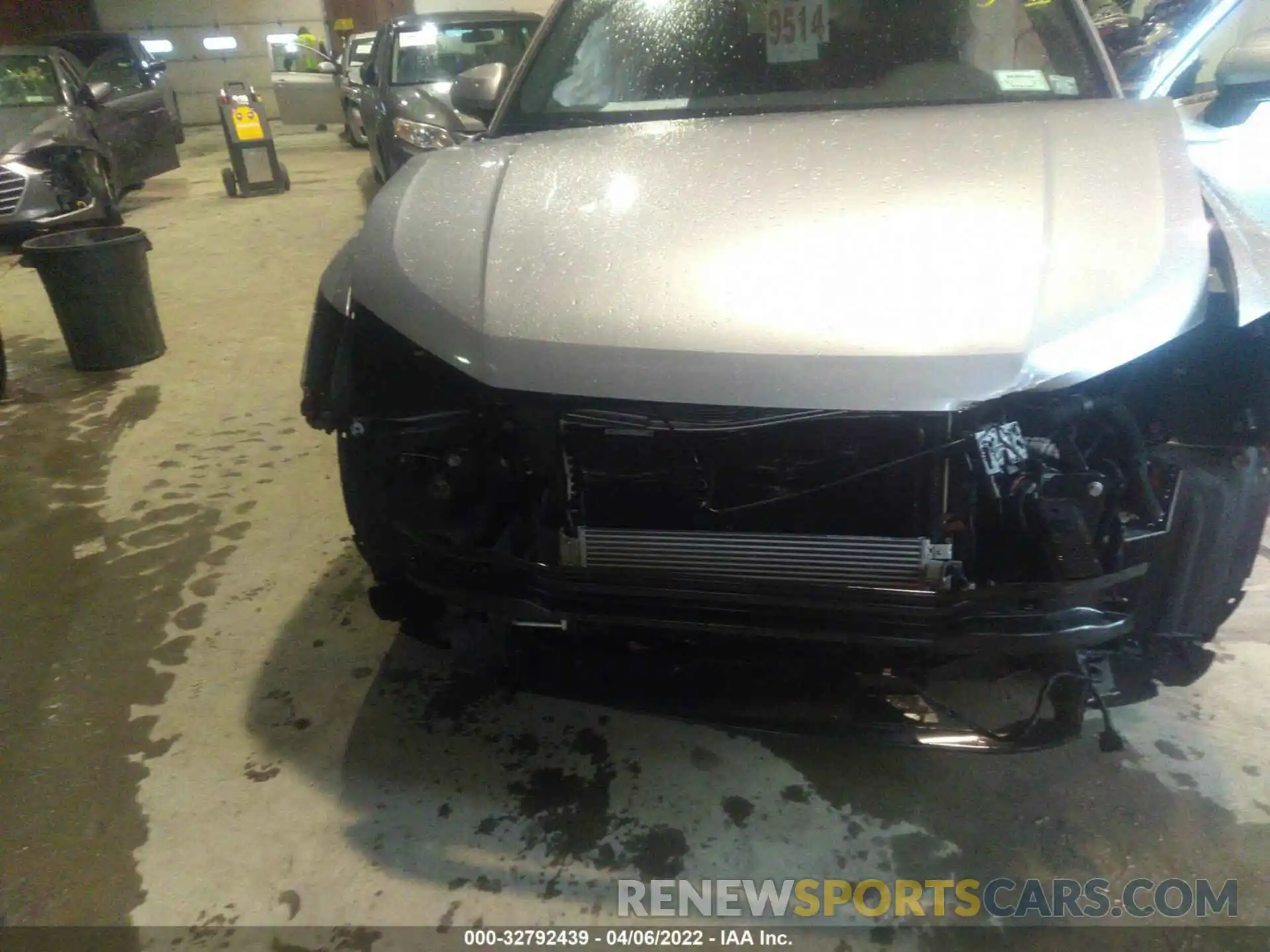 6 Photograph of a damaged car WA1AECF35L1063886 AUDI Q3 2020