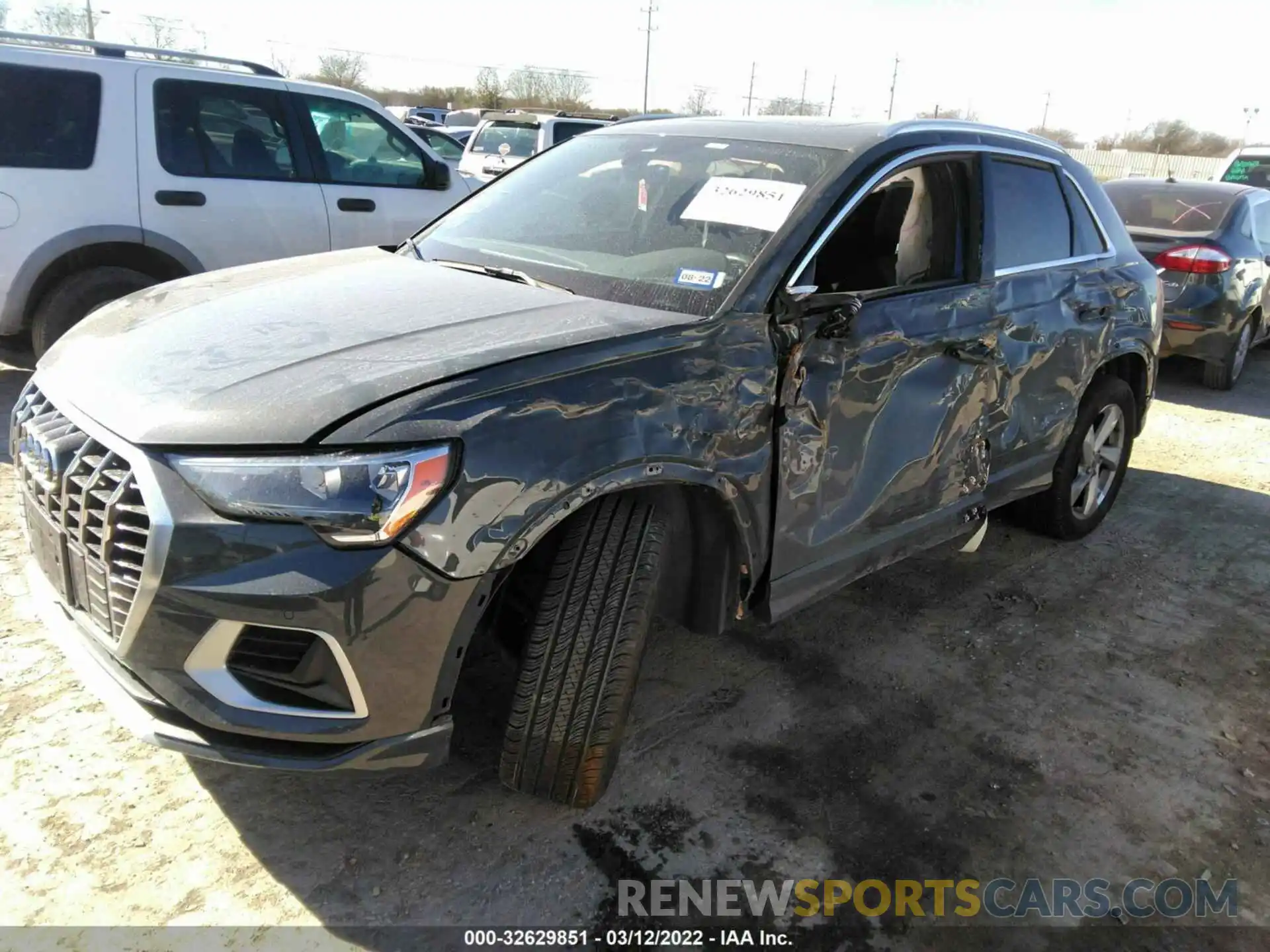 2 Photograph of a damaged car WA1AECF35L1116361 AUDI Q3 2020